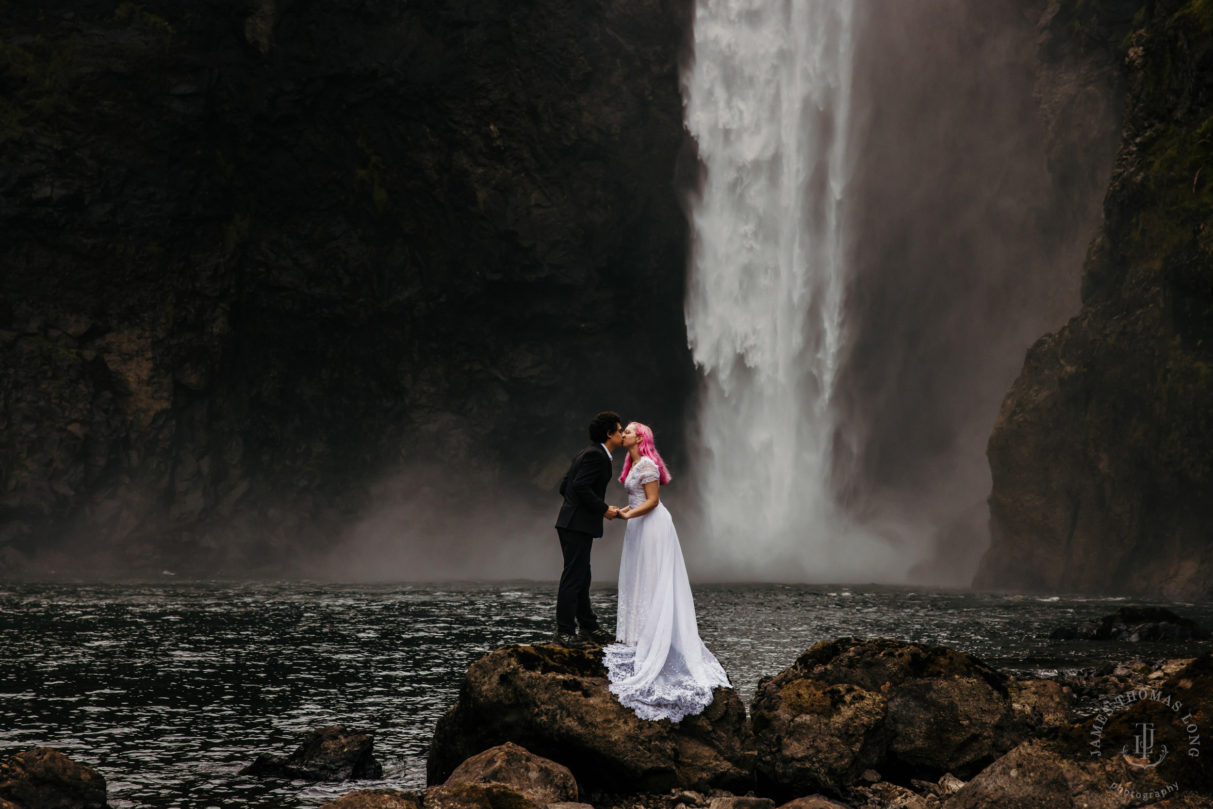 Snoqualmie Falls Salish Lodge wedding by Snoqualmie adventure wedding photographer James Thomas Long Photography