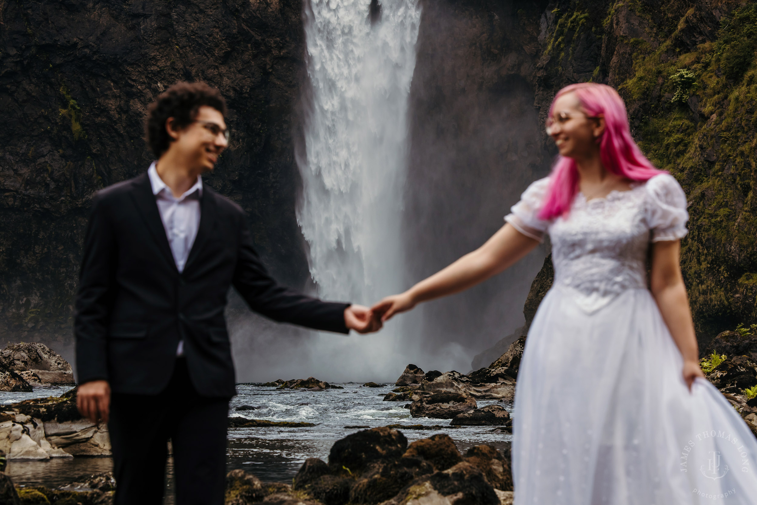 Snoqualmie Falls Salish Lodge wedding by Snoqualmie adventure wedding photographer James Thomas Long Photography