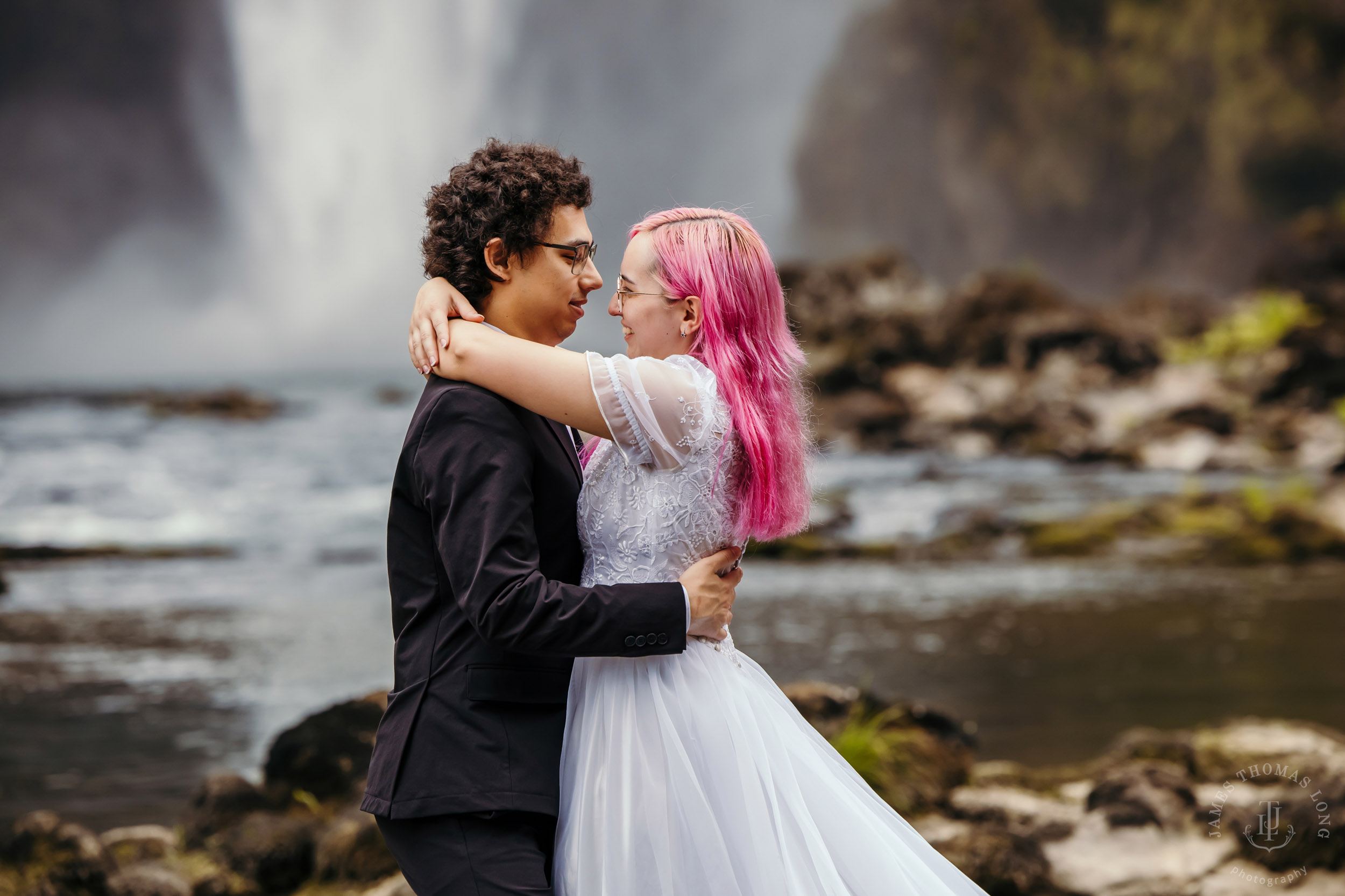 Snoqualmie Falls Salish Lodge wedding by Snoqualmie adventure wedding photographer James Thomas Long Photography