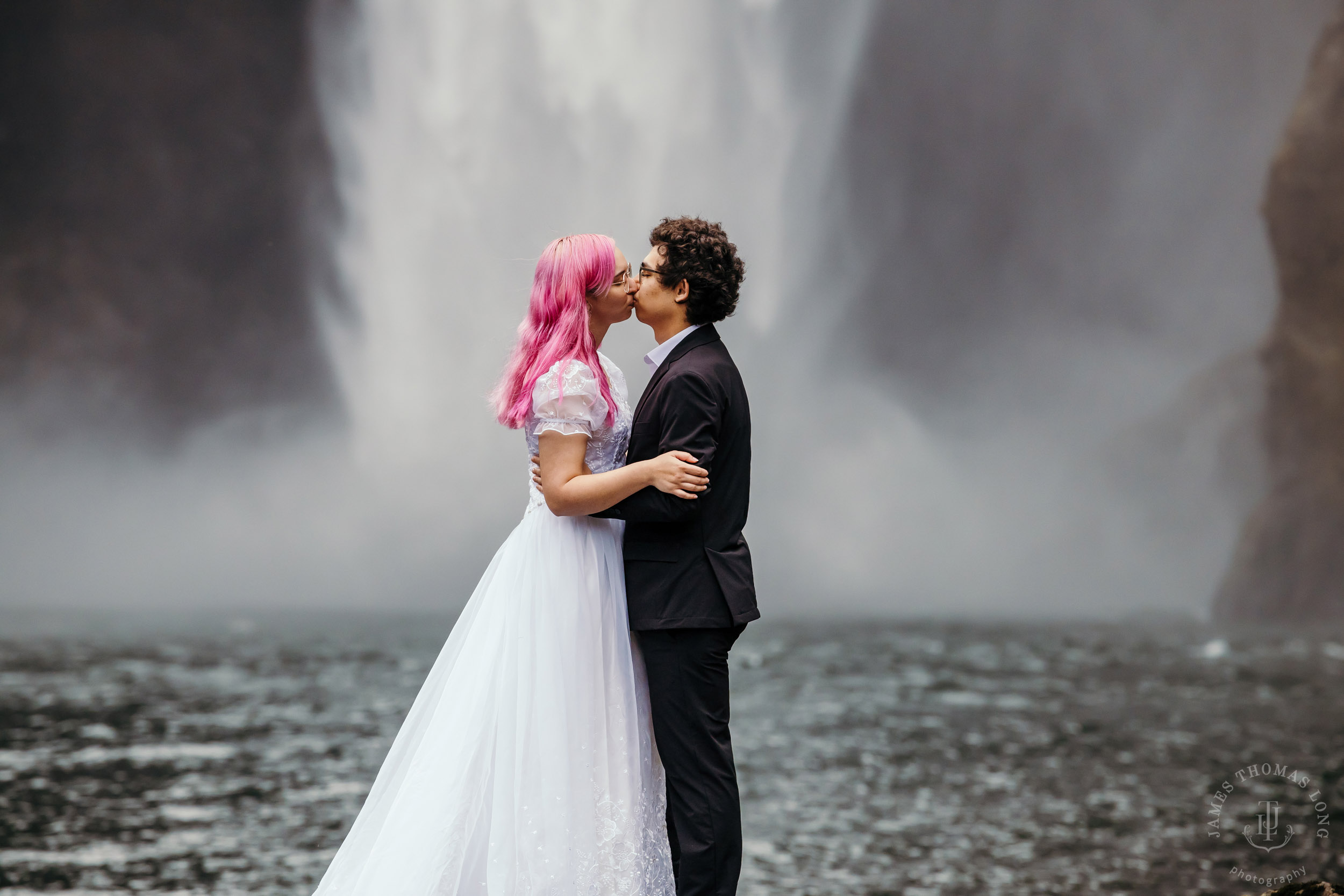 Snoqualmie Falls Salish Lodge wedding by Snoqualmie adventure wedding photographer James Thomas Long Photography