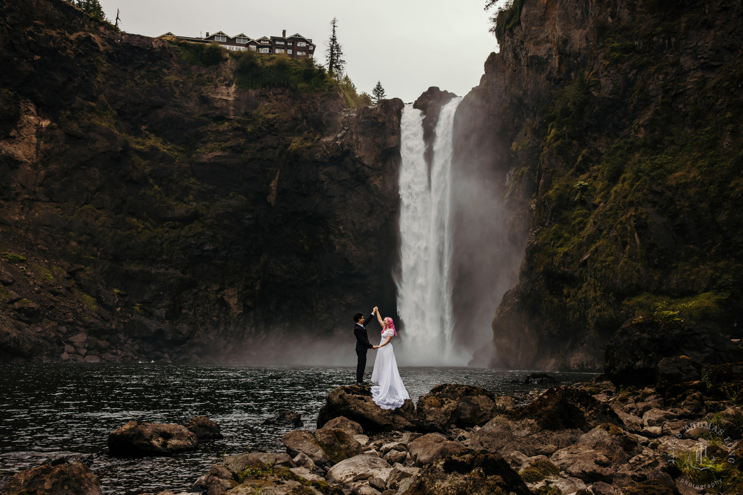 Snoqualmie Falls Salish Lodge wedding by Snoqualmie adventure wedding photographer James Thomas Long Photography