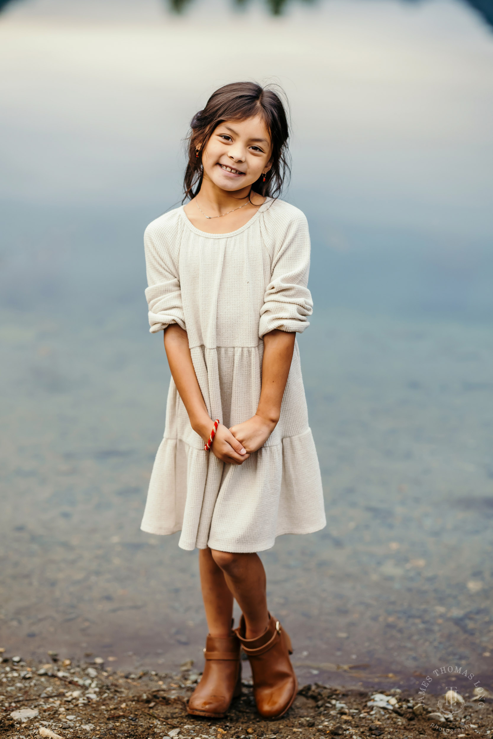 Snoqualmie Pass family session by Snoqualmie family photographer James Thomas Long Photography