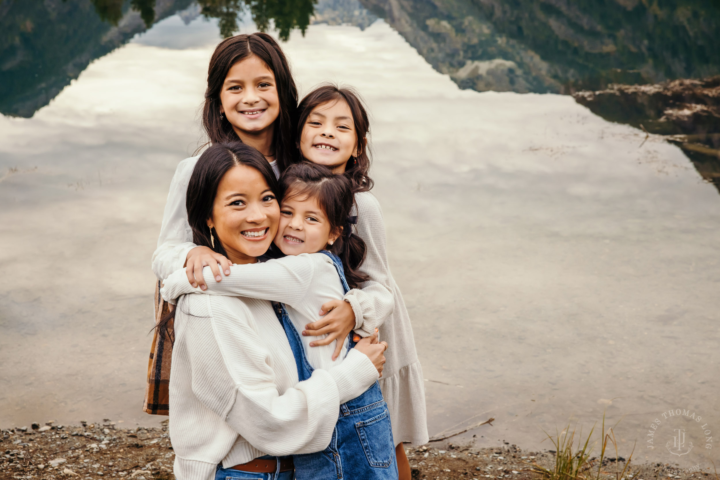 Snoqualmie Pass family session by Snoqualmie family photographer James Thomas Long Photography