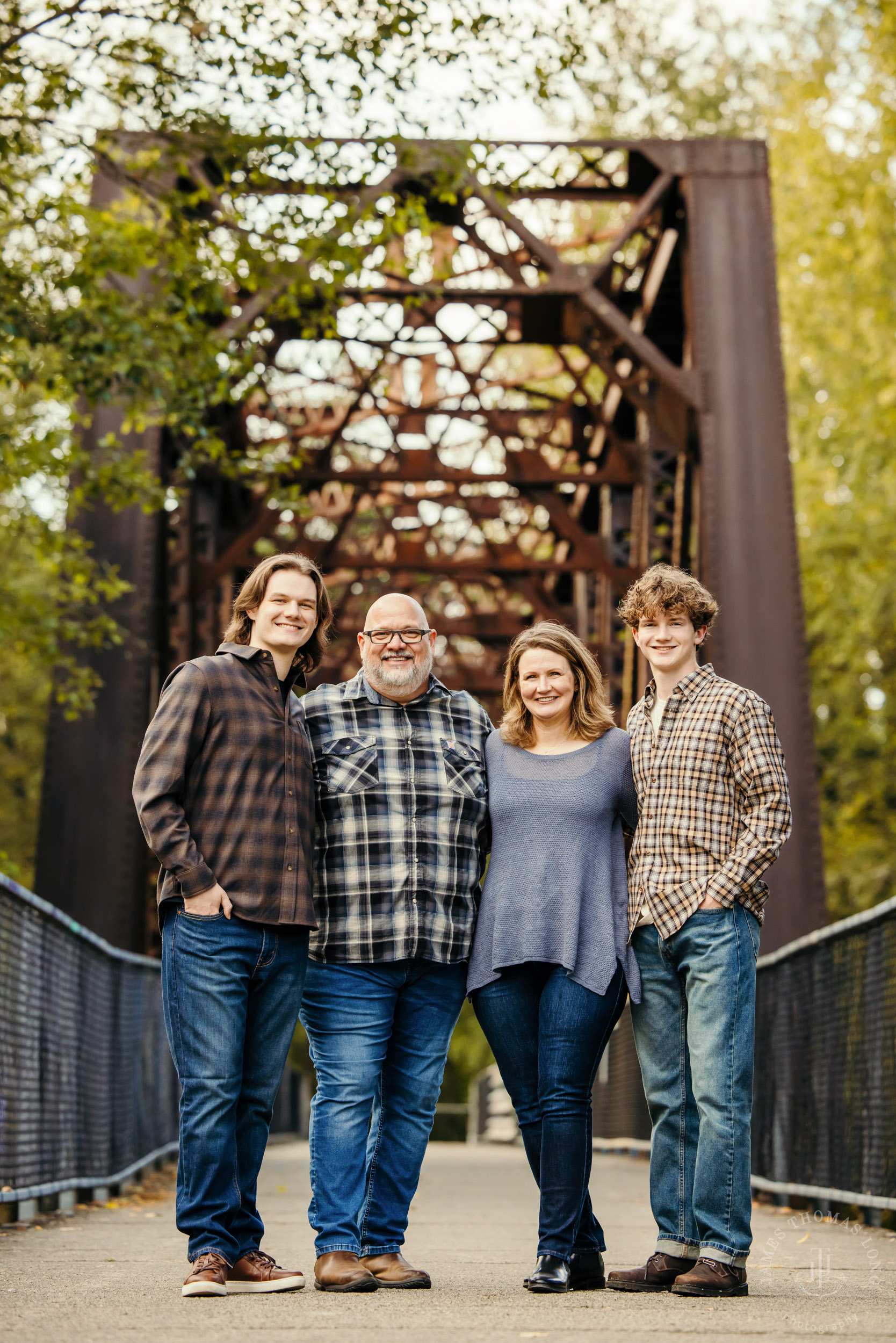 Snoqualmie WA family photography session by Snoqualmie family photographer James Thomas Long Photography