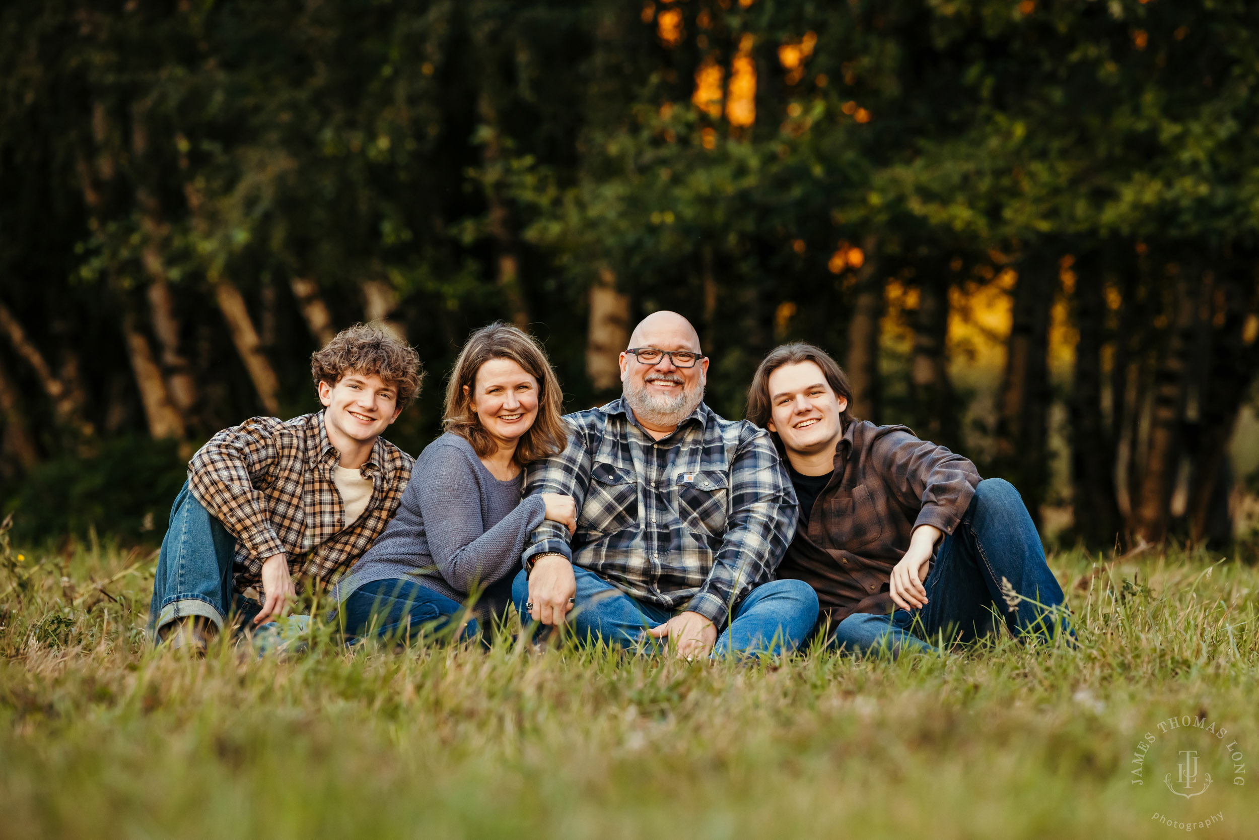 Snoqualmie WA family photography session by Snoqualmie family photographer James Thomas Long Photography