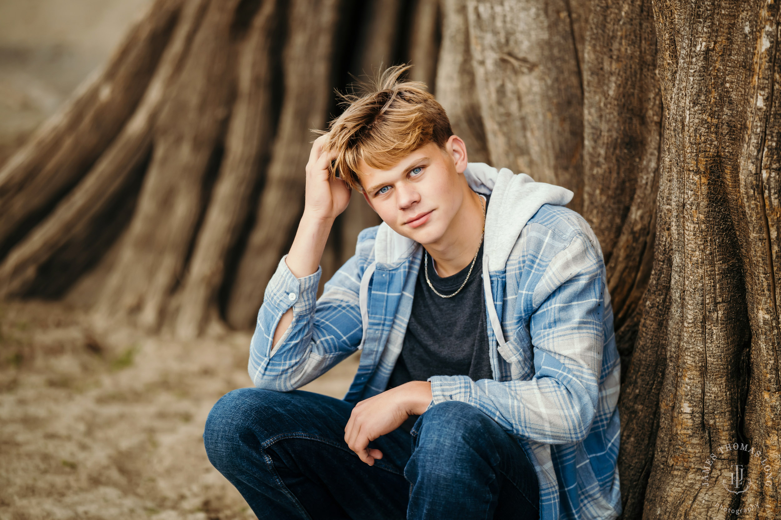 Cascade Mountain adventure HS senior portrait session by Seattle senior portrait photographer James Thomas Long Photography