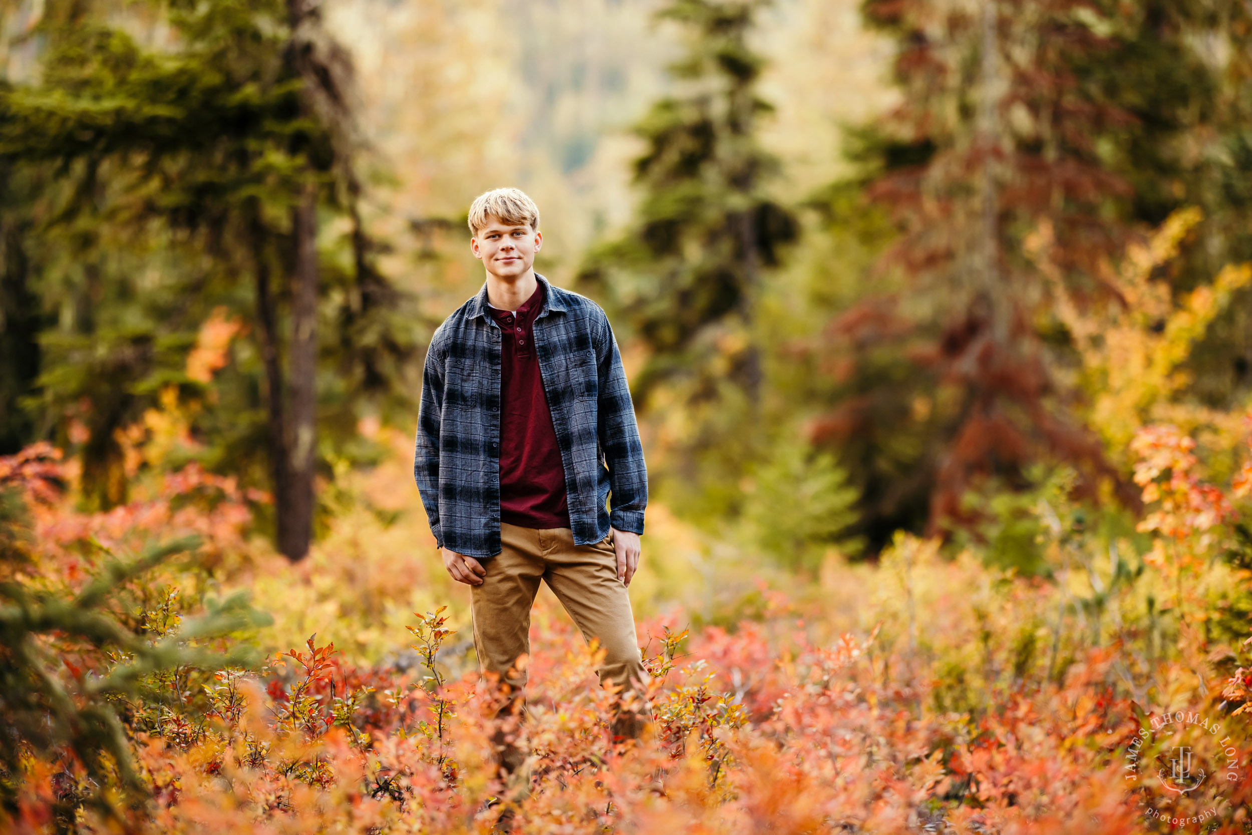 Cascade Mountain adventure HS senior portrait session by Seattle senior portrait photographer James Thomas Long Photography