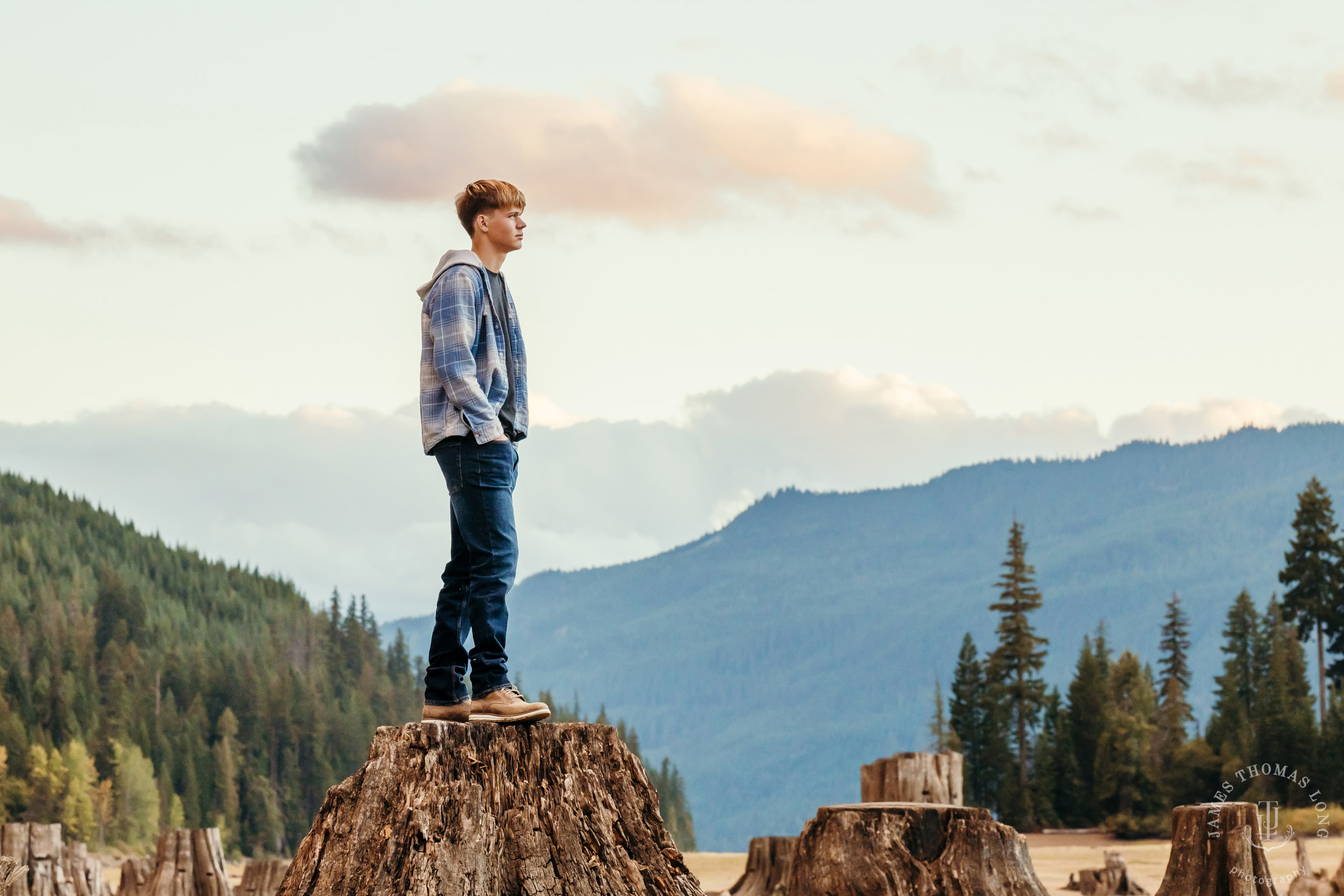 Cascade Mountain adventure HS senior portrait session by Seattle senior portrait photographer James Thomas Long Photography