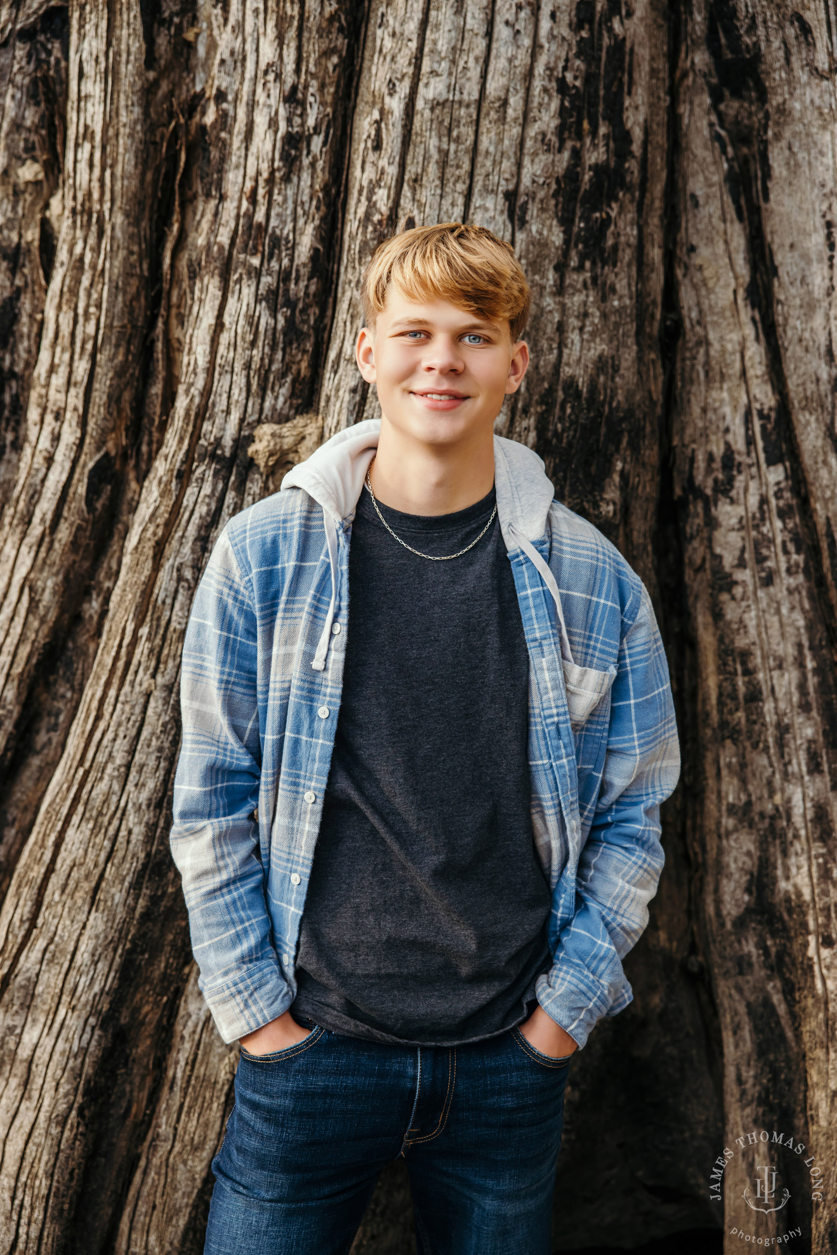 Cascade Mountain adventure HS senior portrait session by Seattle senior portrait photographer James Thomas Long Photography