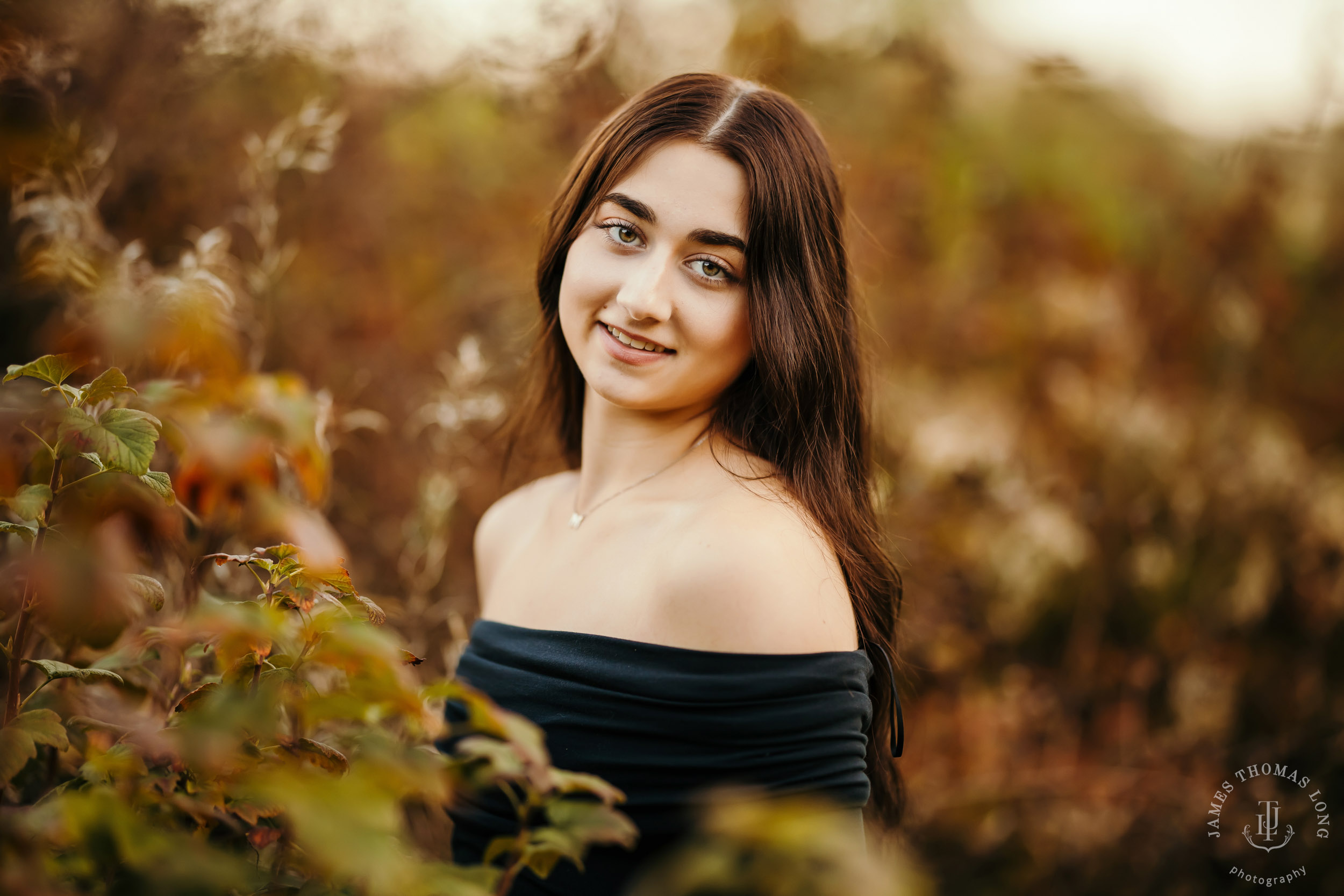 Fall City Mount Si senior portrait session by Snoqualmie senior portrait photographer James Thomas Long Photography