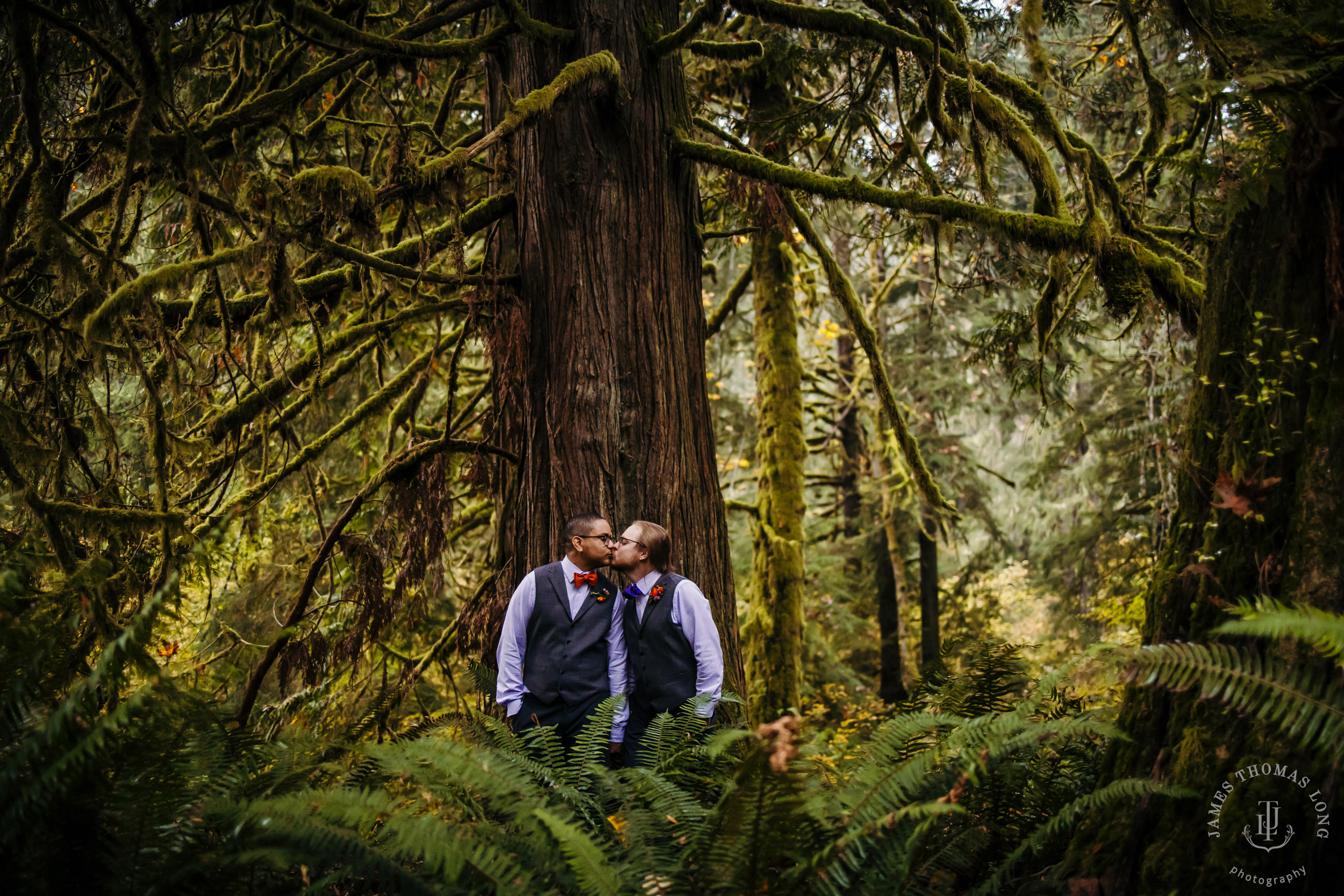 Salish Lodge Snoqualmie Falls wedding by Snoqualmie wedding photographer James Thomas Long Photography