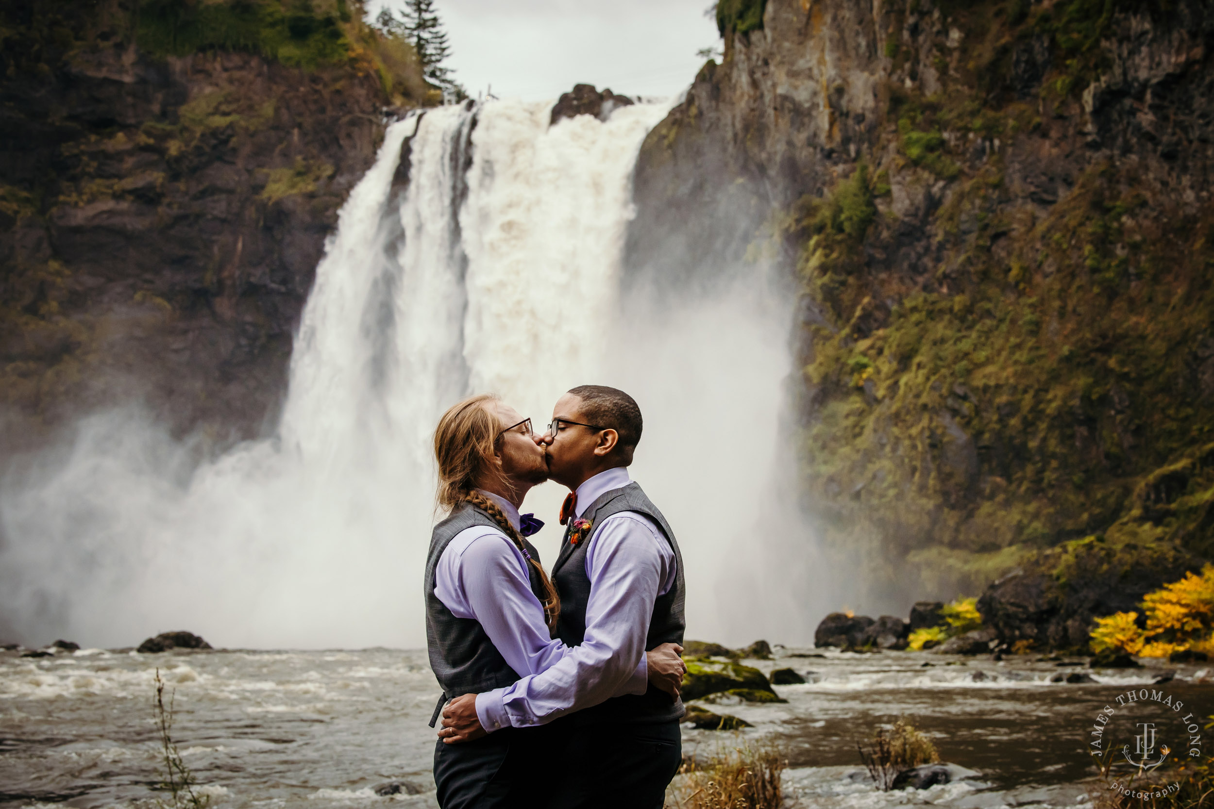 Salish Lodge Snoqualmie Falls wedding by Snoqualmie wedding photographer James Thomas Long Photography