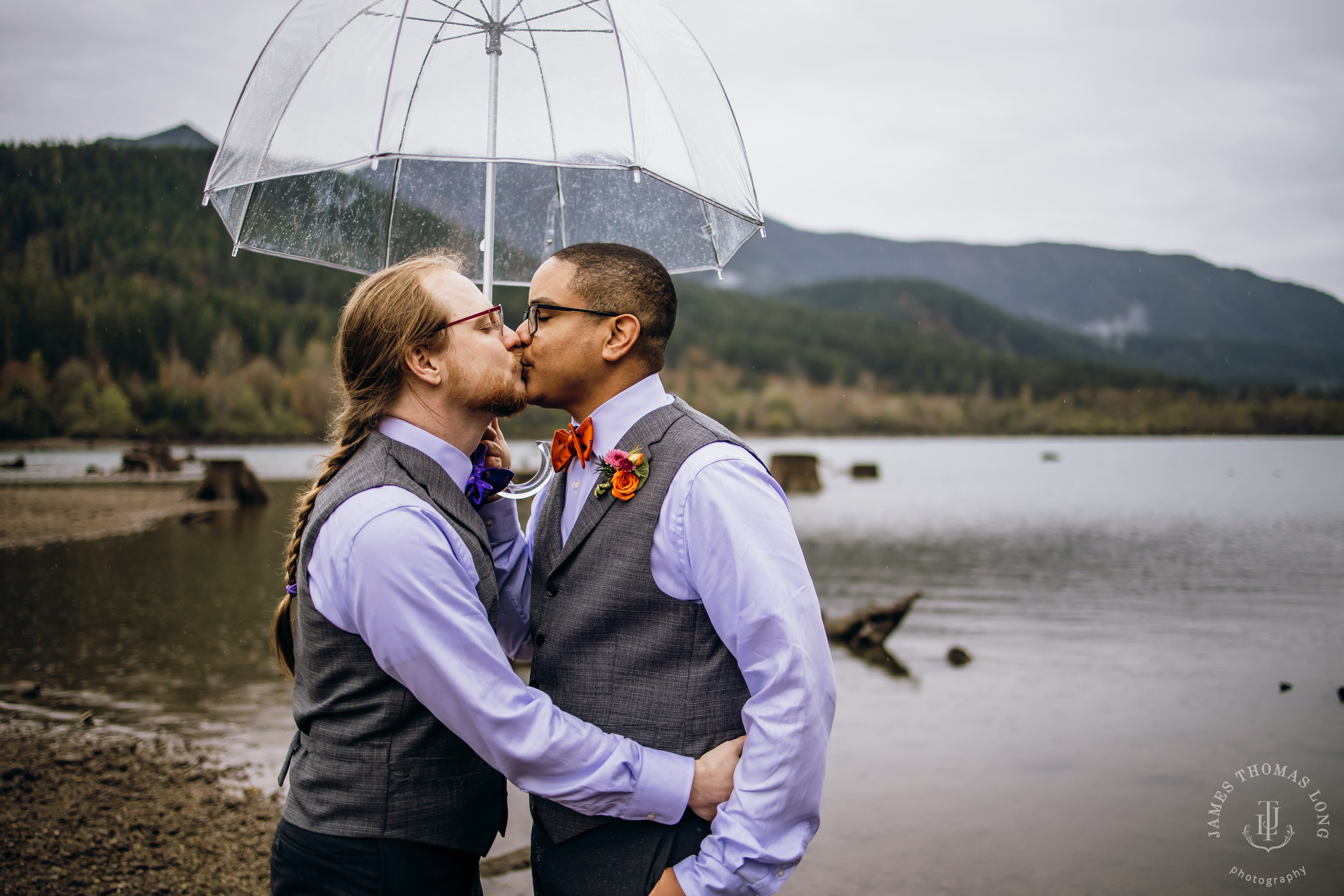 Salish Lodge Snoqualmie wedding by Snoqualmie wedding photographer James Thomas Long Photography