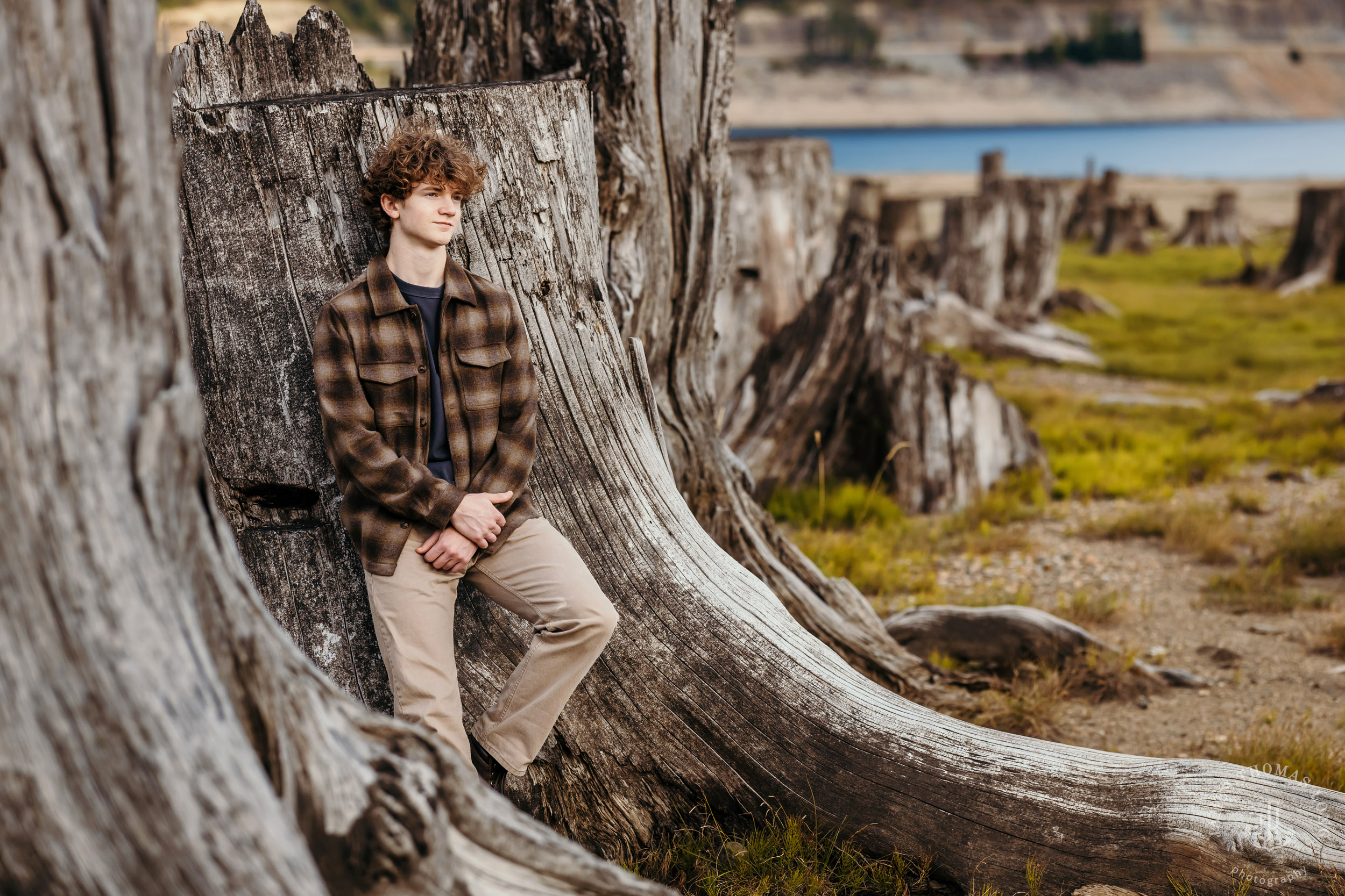 Snoqualmie Pass adventure senior photography session by Snoqualmie senior portrait photographer James Thomas Long Photography