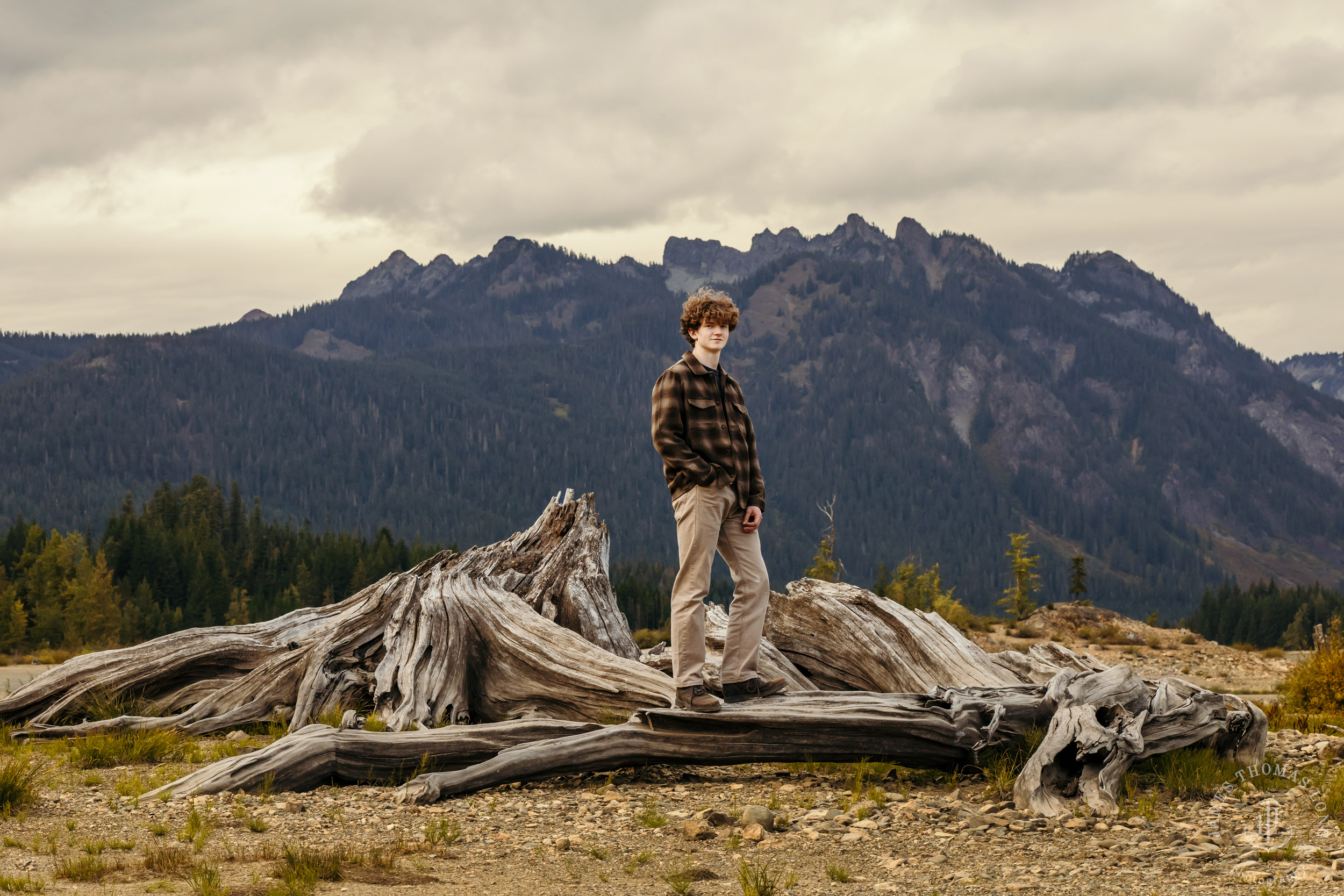 Snoqualmie Pass adventure senior photography session by Snoqualmie senior portrait photographer James Thomas Long Photography