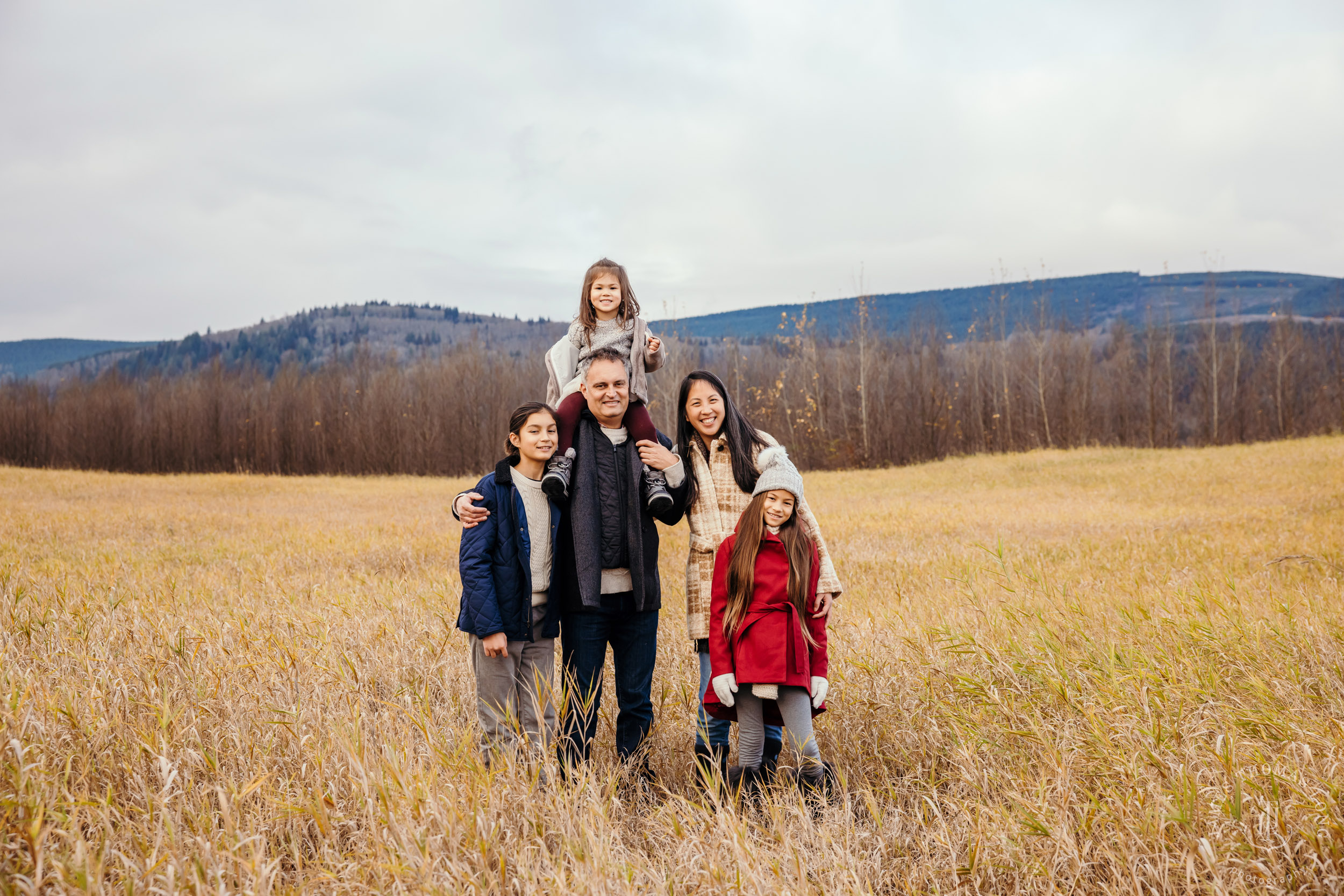 Seattle adventure family photography session by Seattle adventure family photographer James Thomas Long Photography