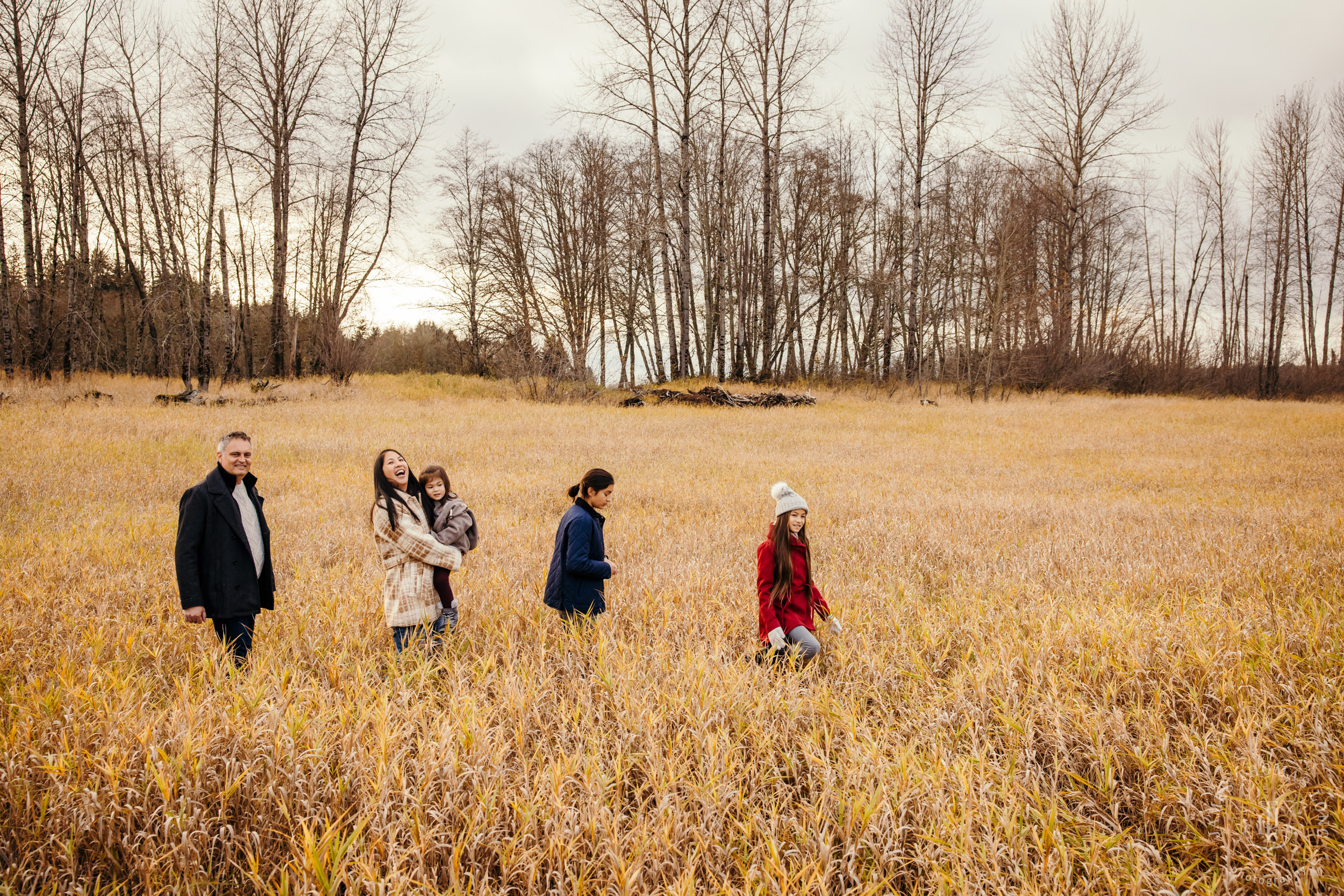 Seattle adventure family photography session by Seattle adventure family photographer James Thomas Long Photography