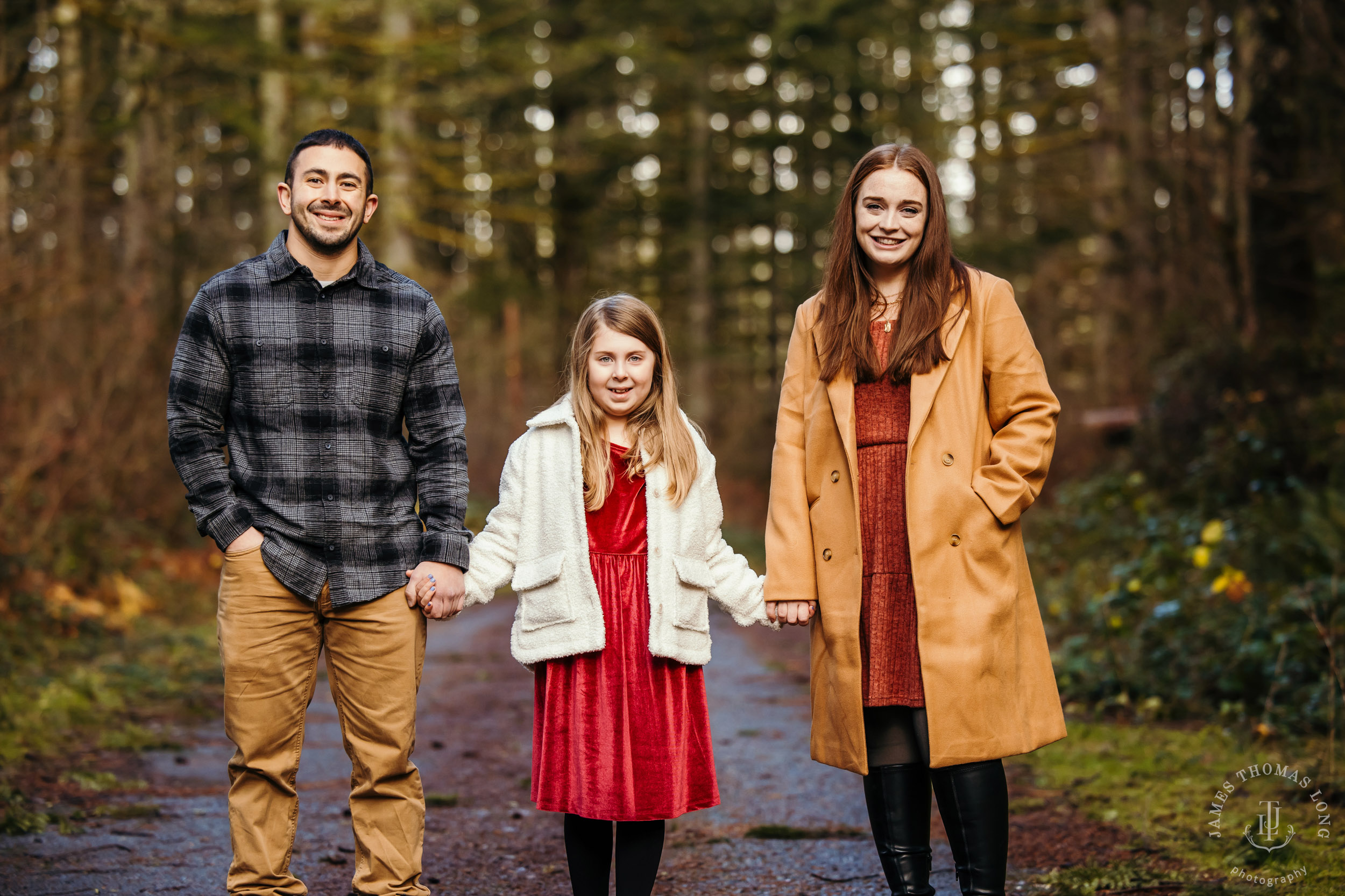 Snoqualmie adventure family and engagement session by Snoqualmie adventure family photographer James Thomas Long Photography