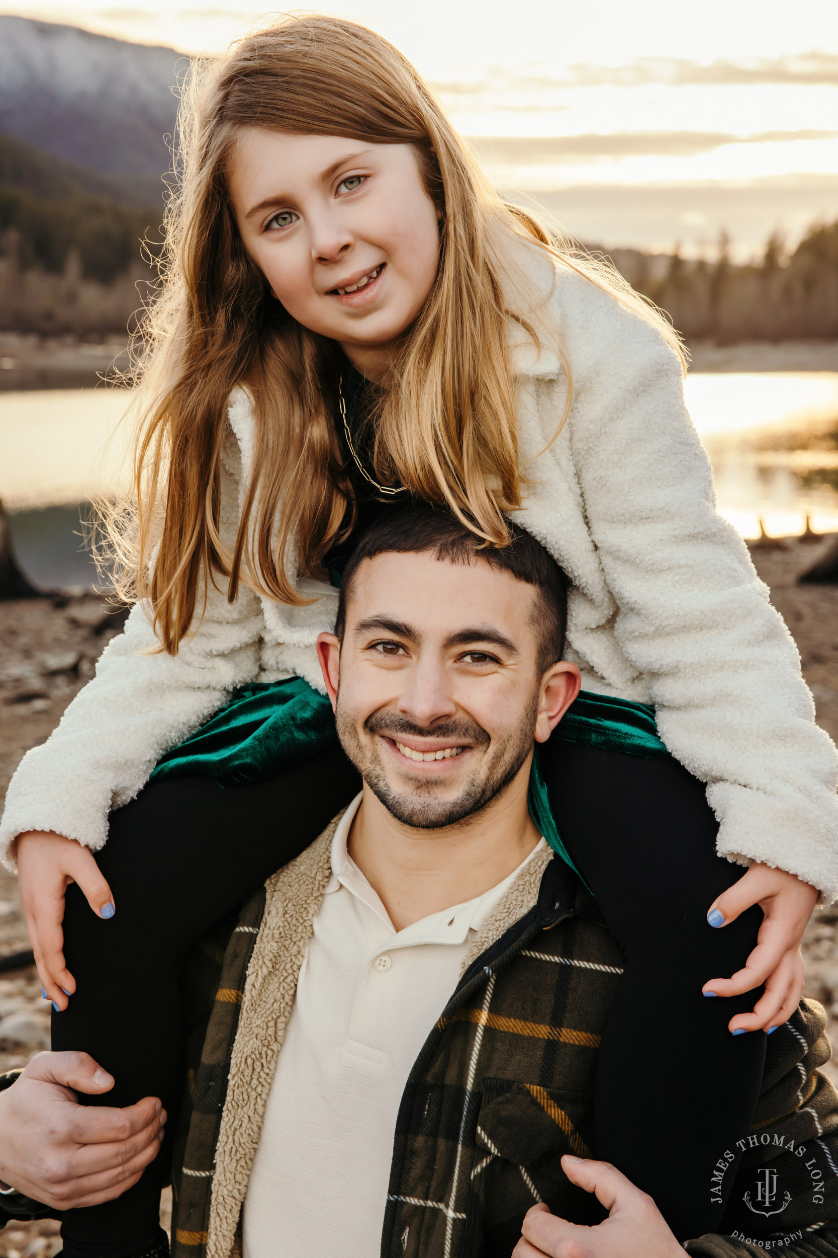 Snoqualmie adventure family and engagement session by Snoqualmie adventure family photographer James Thomas Long Photography