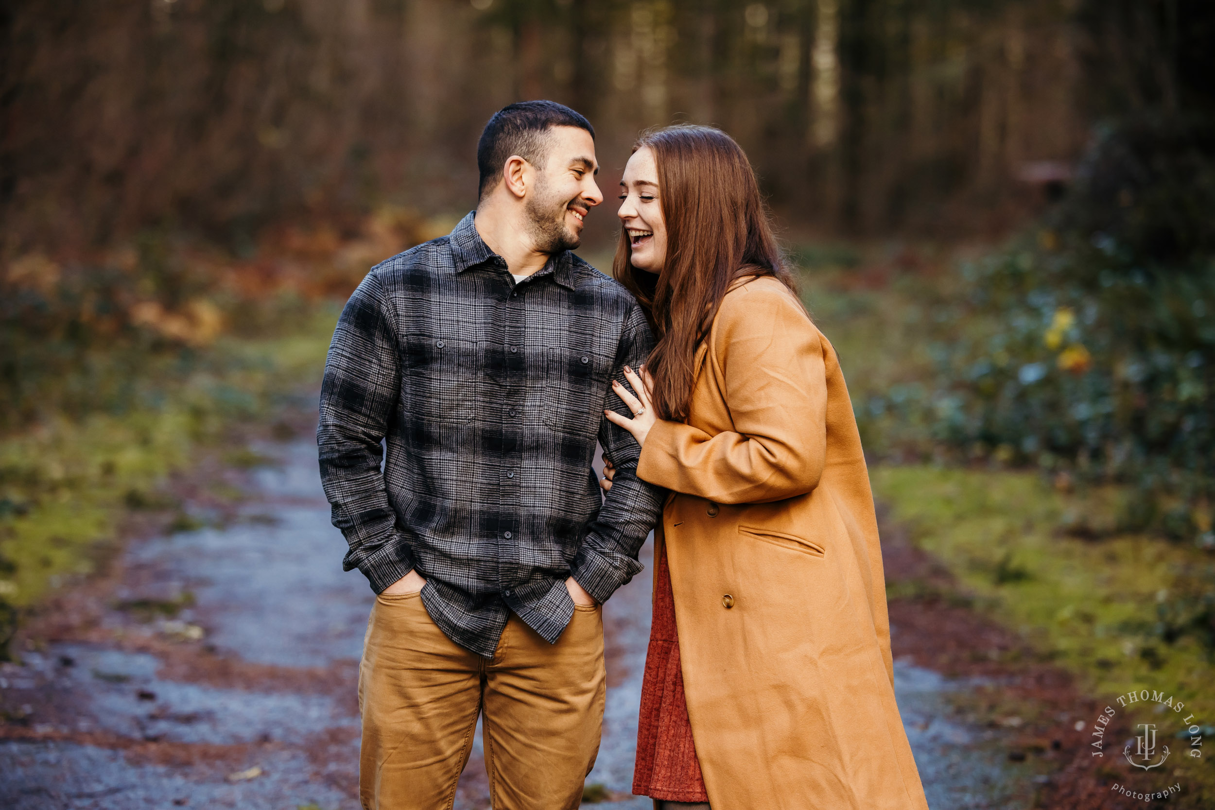 Snoqualmie adventure family and engagement session by Snoqualmie adventure family photographer James Thomas Long Photography