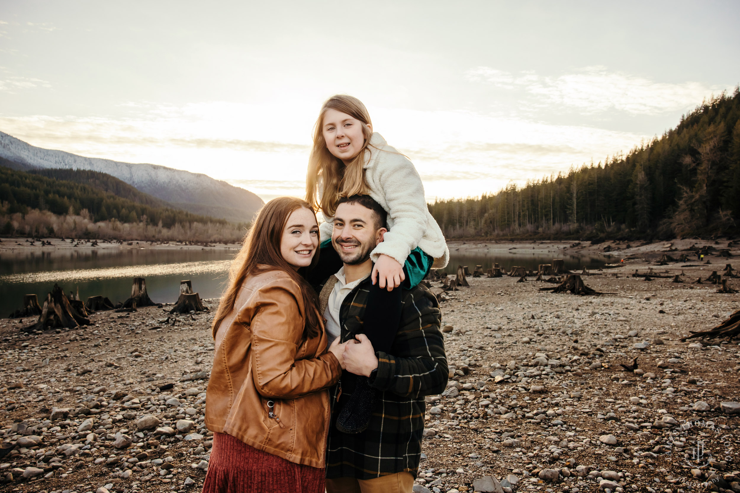 Snoqualmie adventure family and engagement session by Snoqualmie adventure family photographer James Thomas Long Photography