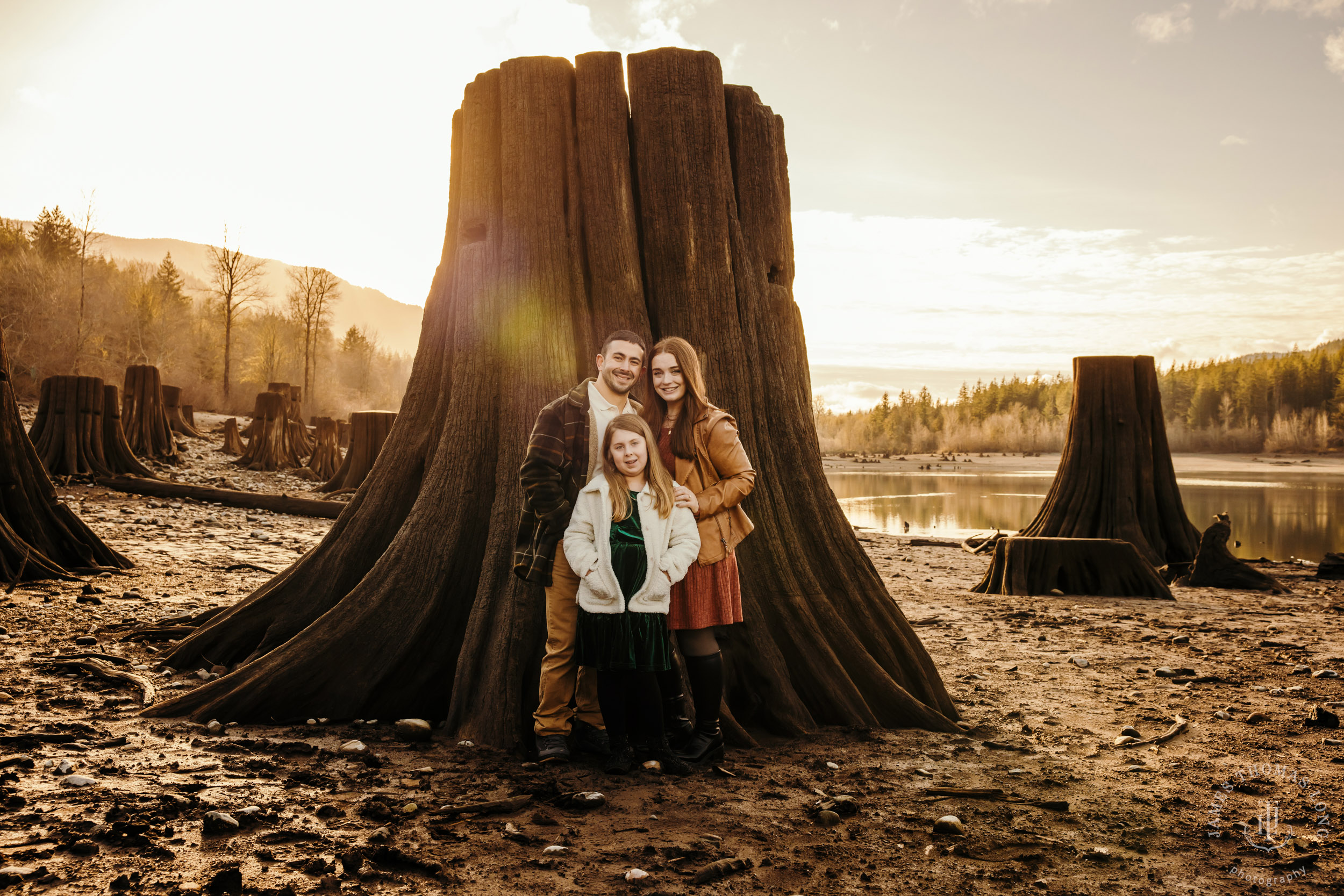 Snoqualmie adventure family and engagement session by Snoqualmie adventure family photographer James Thomas Long Photography