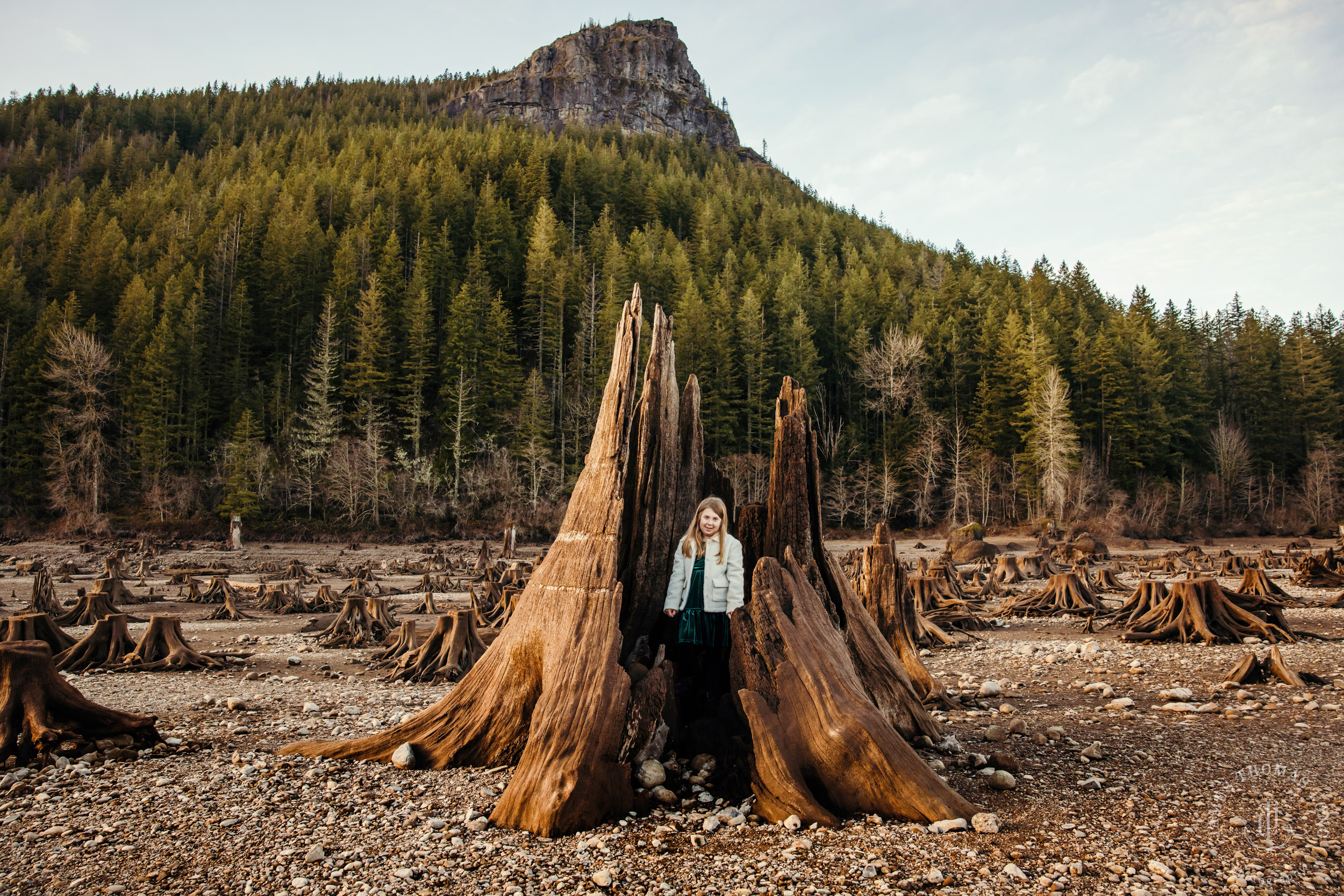 Snoqualmie adventure family and engagement session by Snoqualmie adventure family photographer James Thomas Long Photography