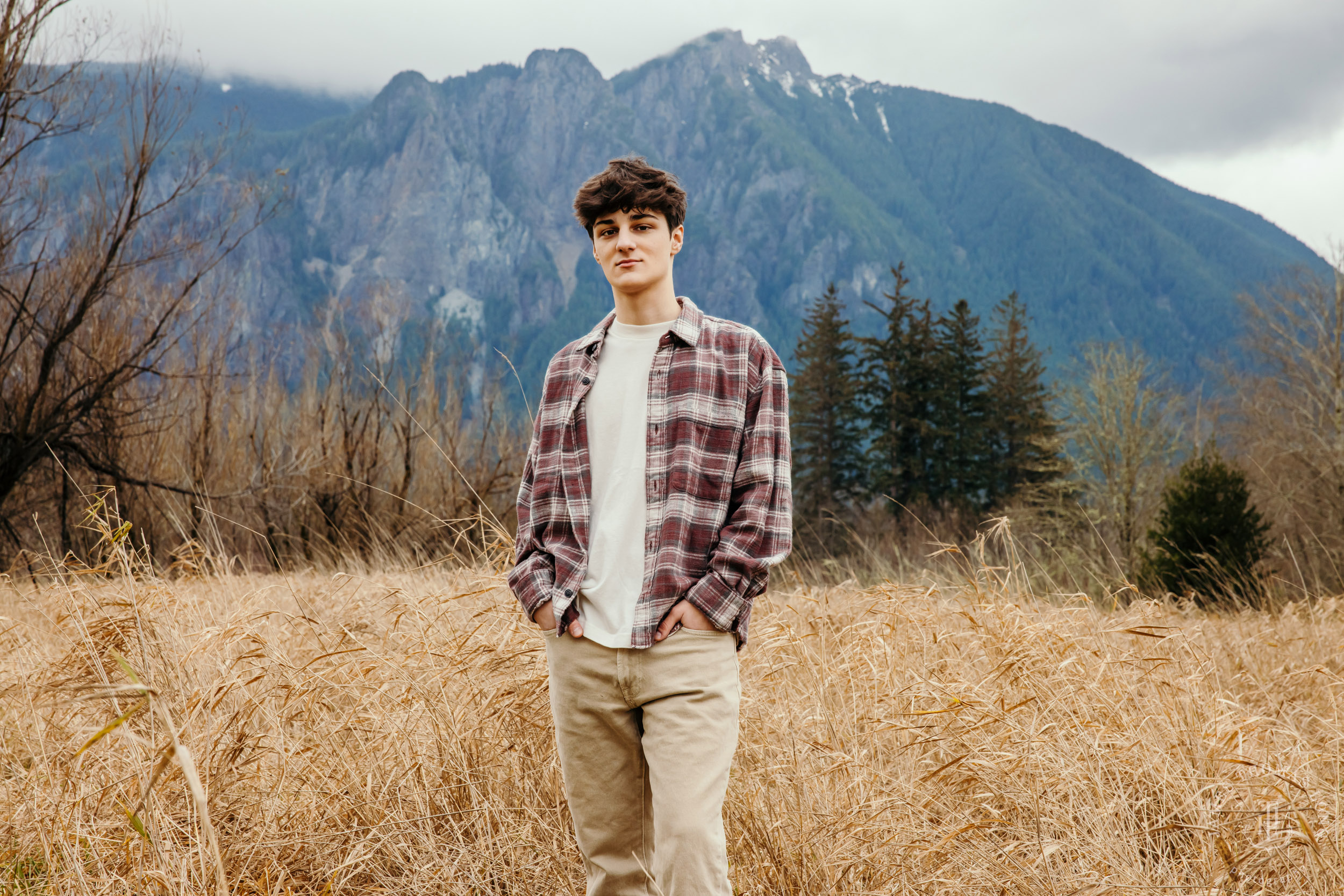 Snoqualmie adventure HS senior portrait session by Snoqualmie senior portrait photographer James Thomas Long Photography