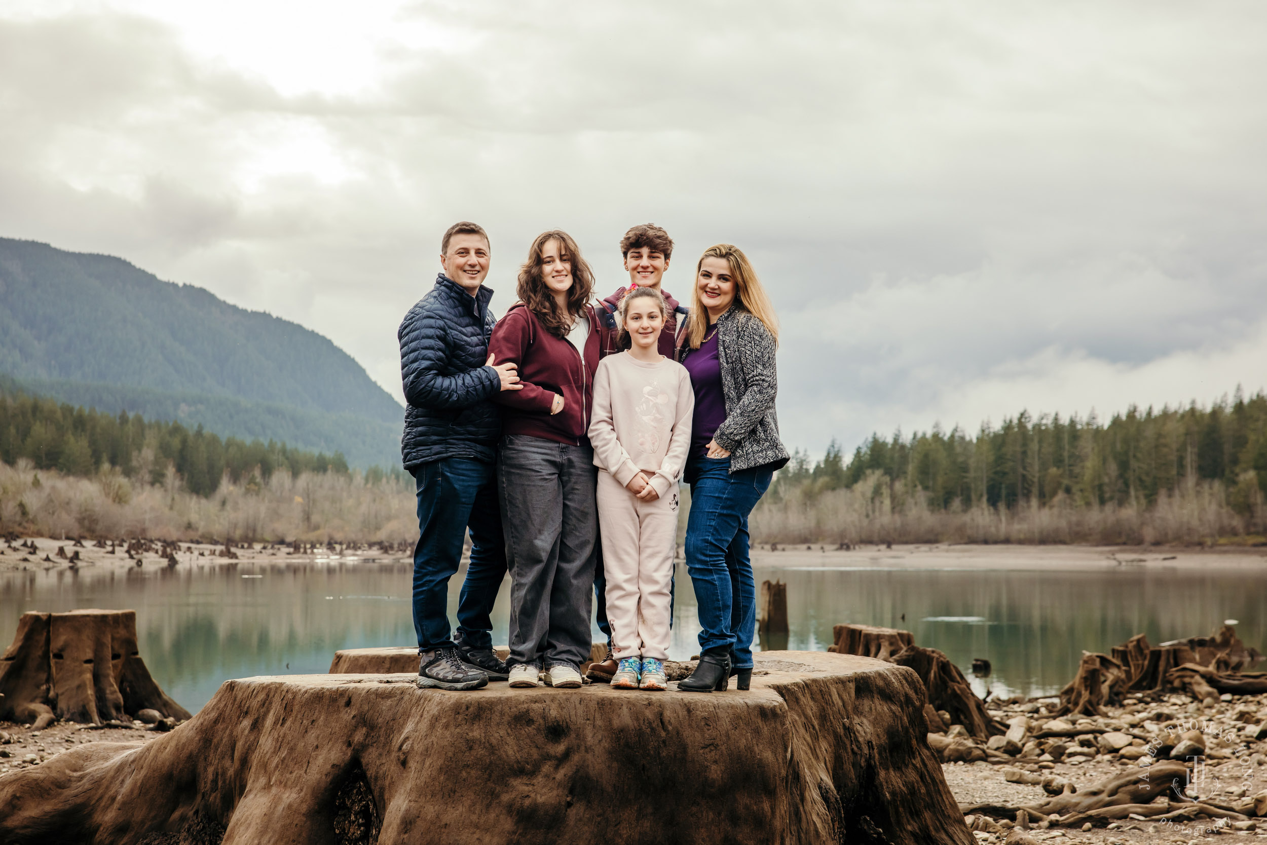 Snoqualmie adventure HS senior portrait session by Snoqualmie senior portrait photographer James Thomas Long Photography