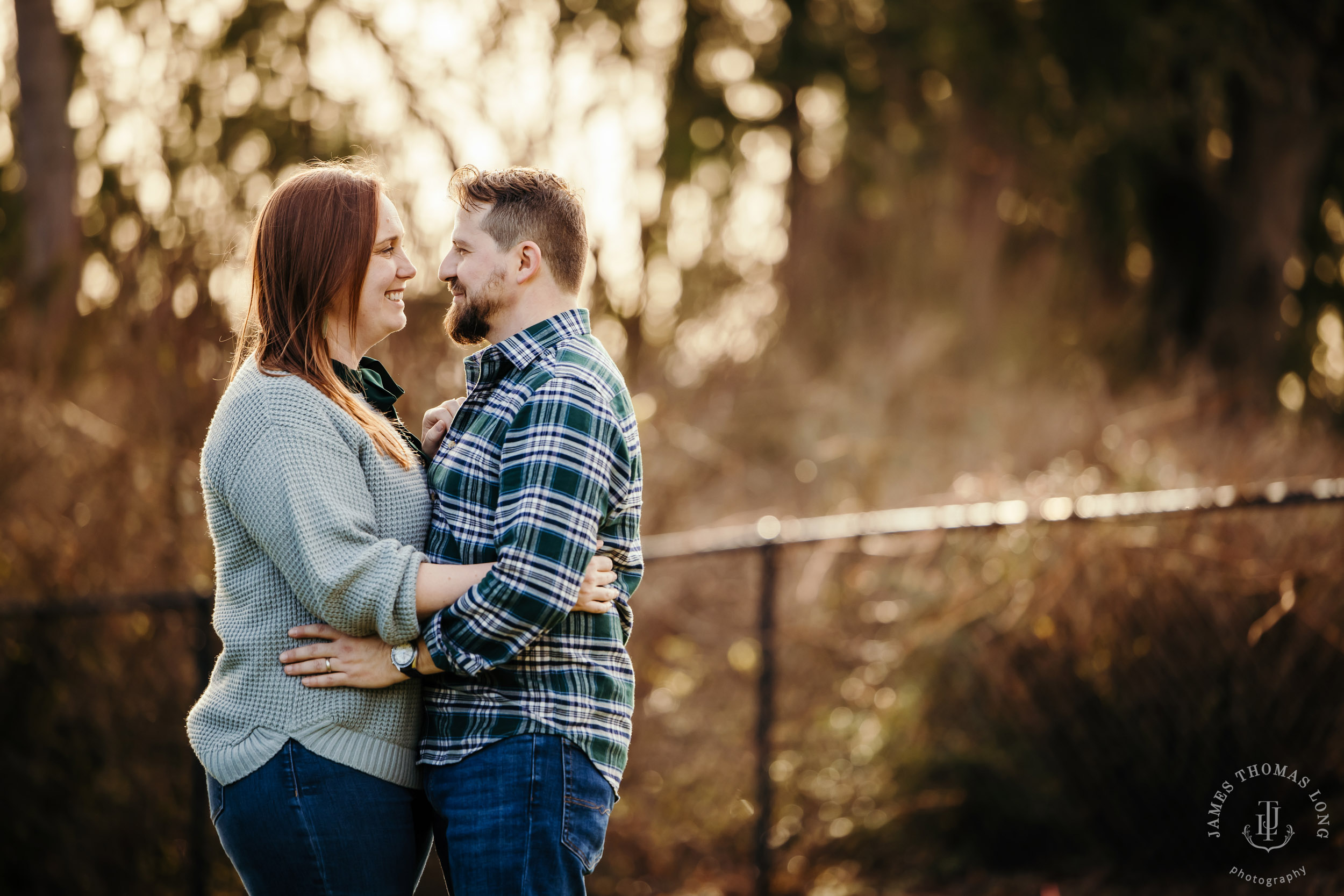 Snohomish extended family photography session by Seattle family photographer James Thomas Long Photography