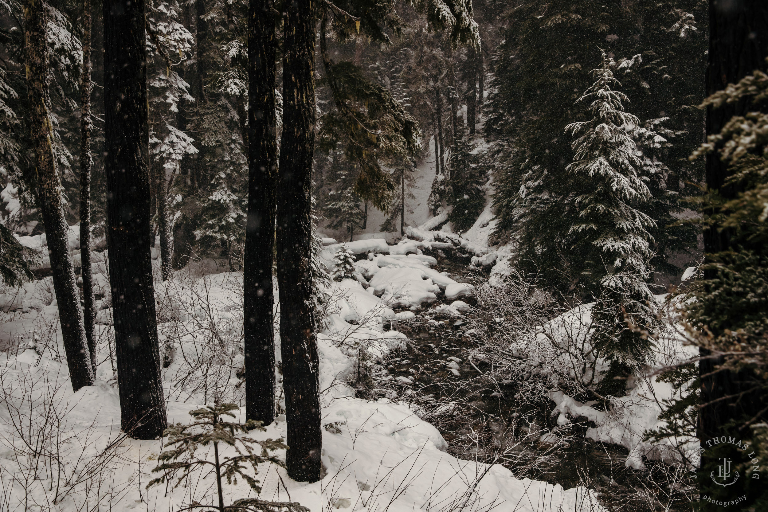 Snoqualmie Pass adventure engagement session by Snoqualmie wedding photographer James Thomas Long Photography