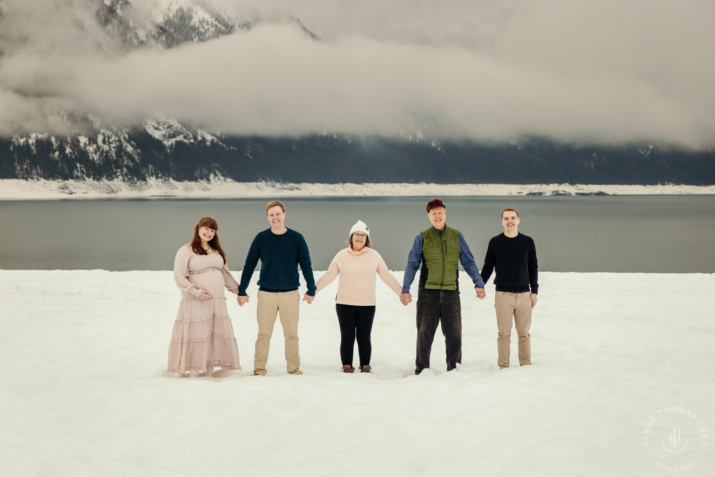 Maternity photography session in the Cascade Mountains by Snoqualmie family and maternity photographer James Thomas Long Photography