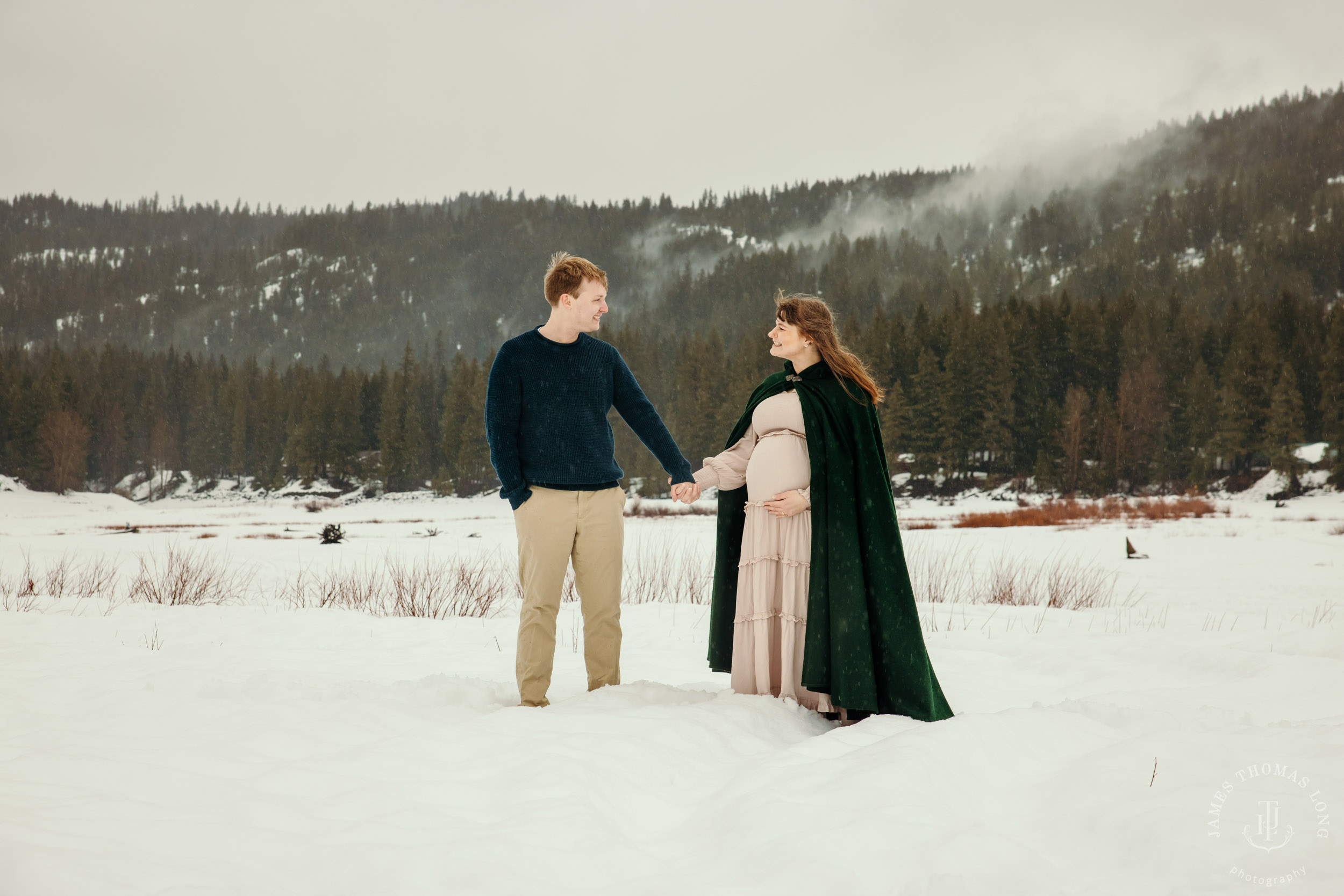 Maternity photography session in the Cascade Mountains by Snoqualmie family and maternity photographer James Thomas Long Photography