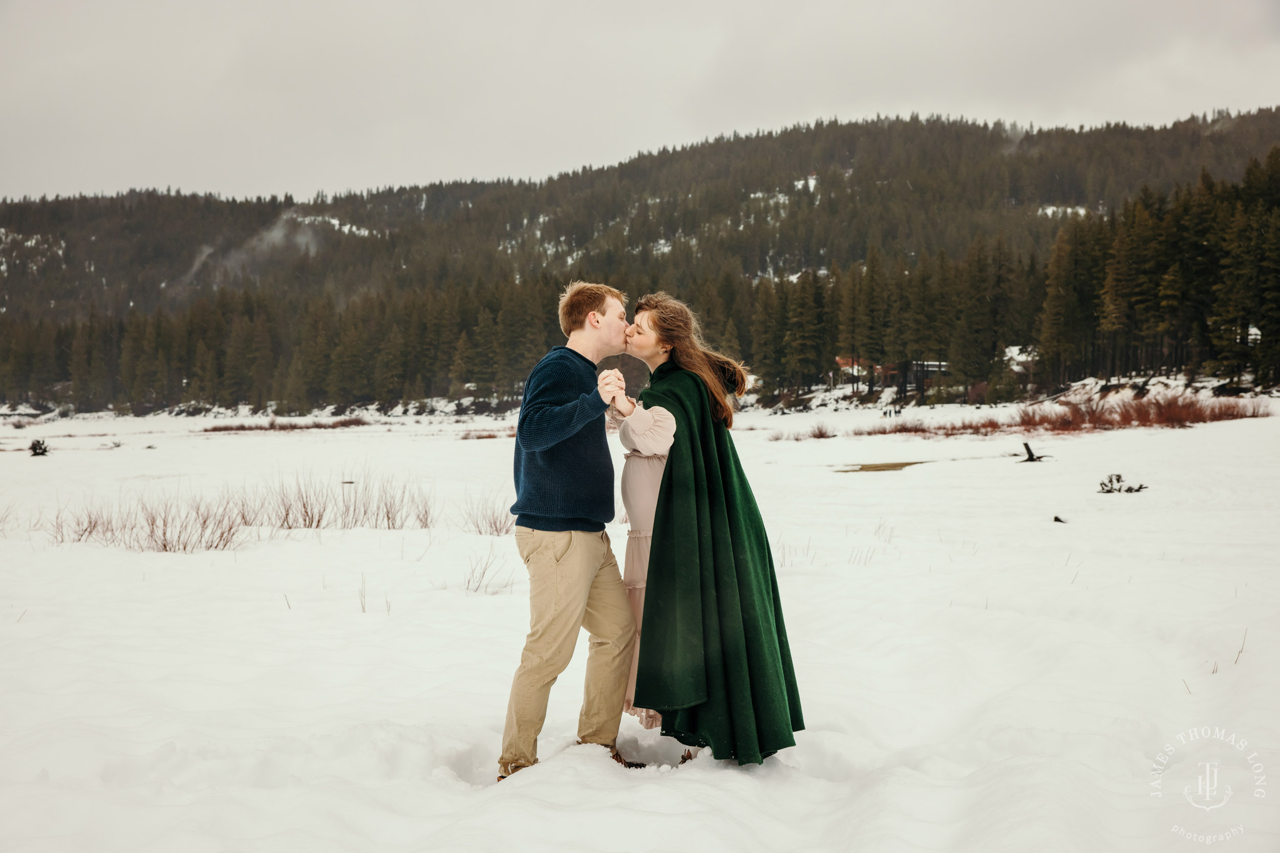 Maternity photography session in the Cascade Mountains by Snoqualmie family and maternity photographer James Thomas Long Photography