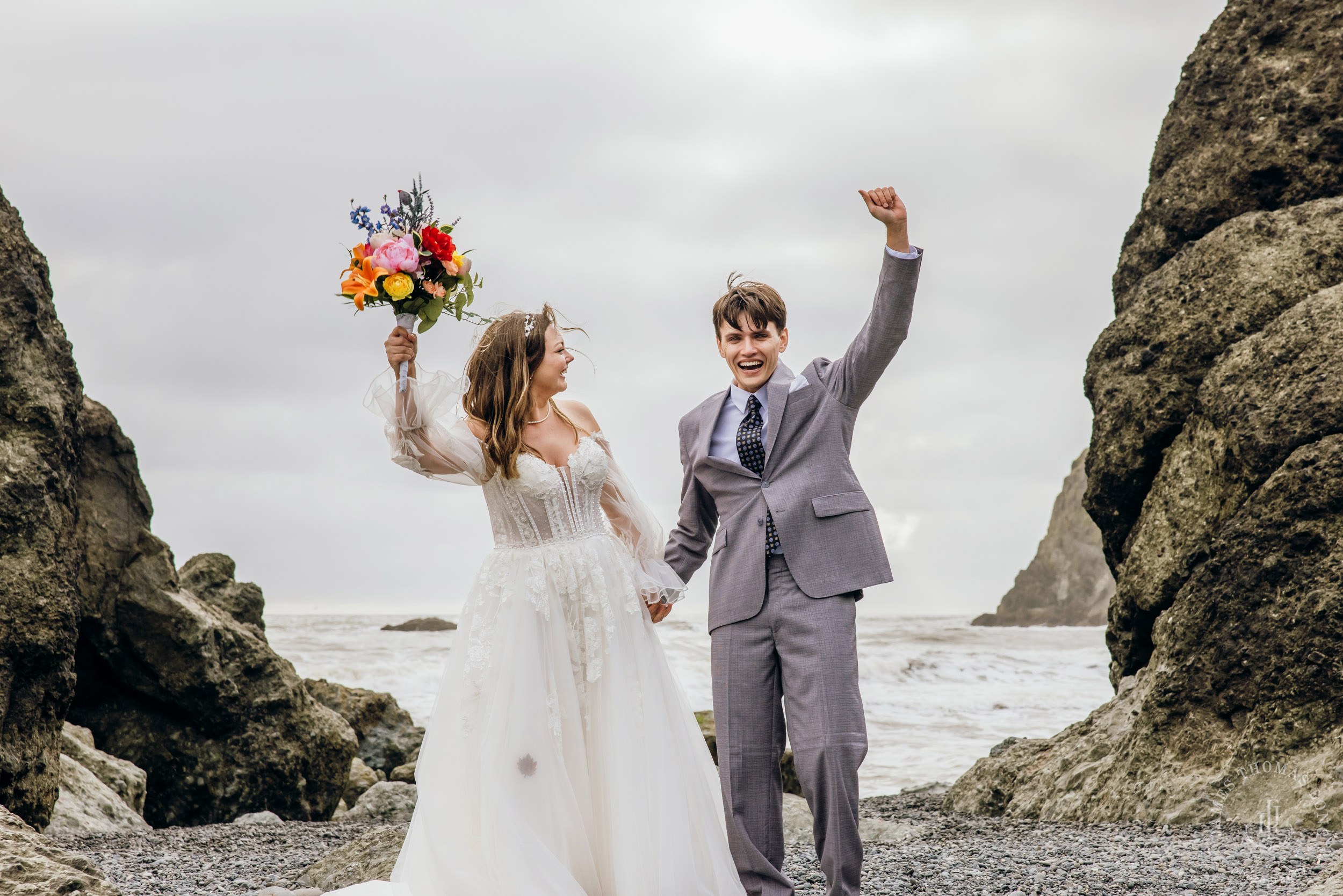Washington Coast elopement by Seattle adventure elopement photographer James Thomas Long Photography