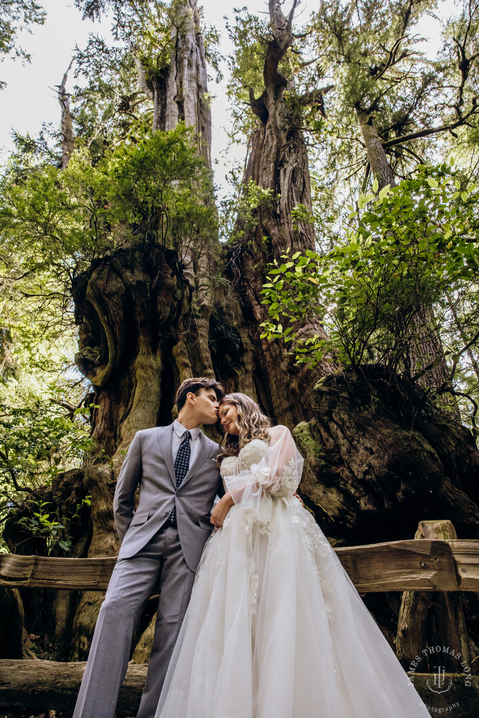 Washington Coast elopement by Seattle adventure elopement photographer James Thomas Long Photography
