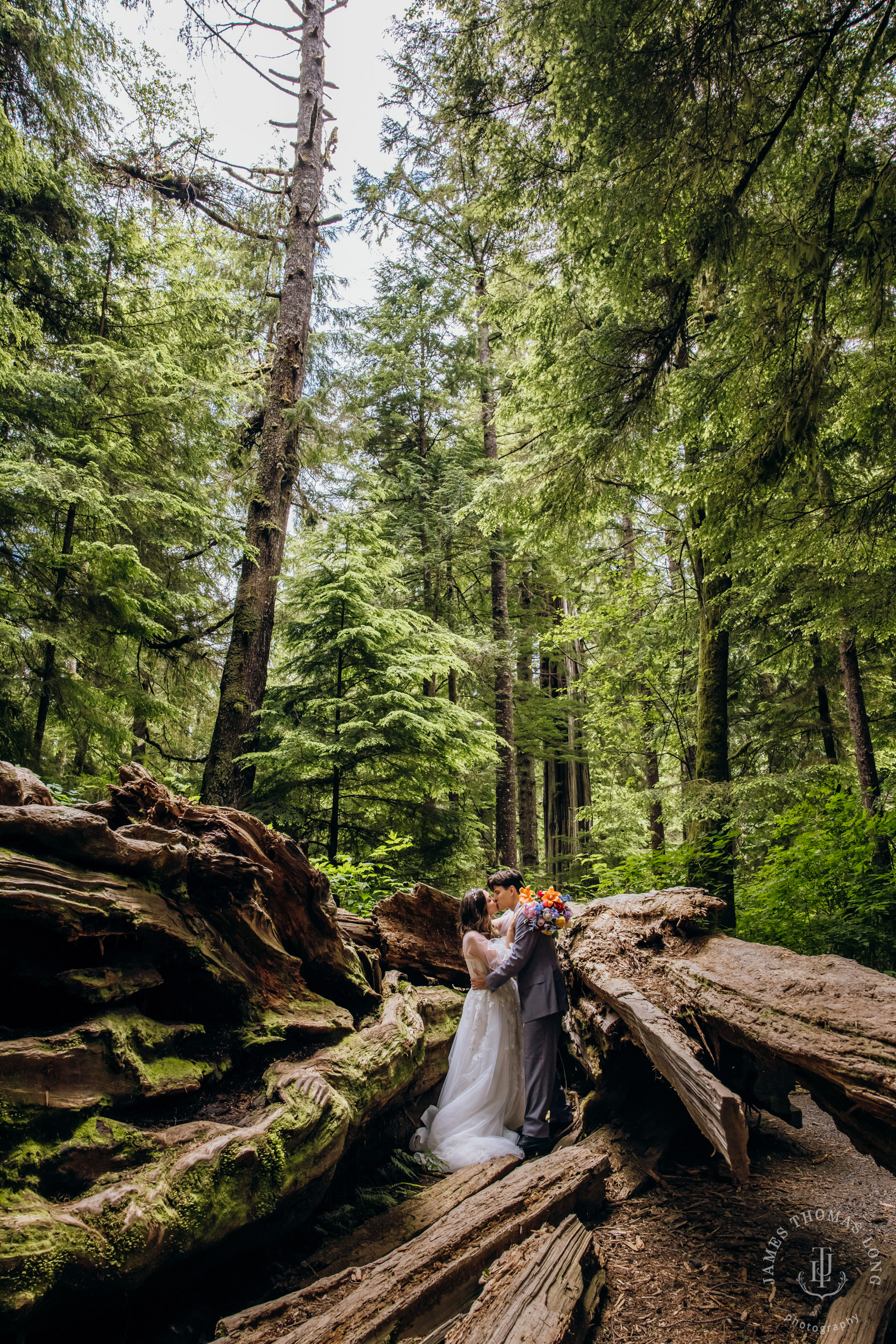 Washington Coast elopement by Seattle adventure elopement photographer James Thomas Long Photography
