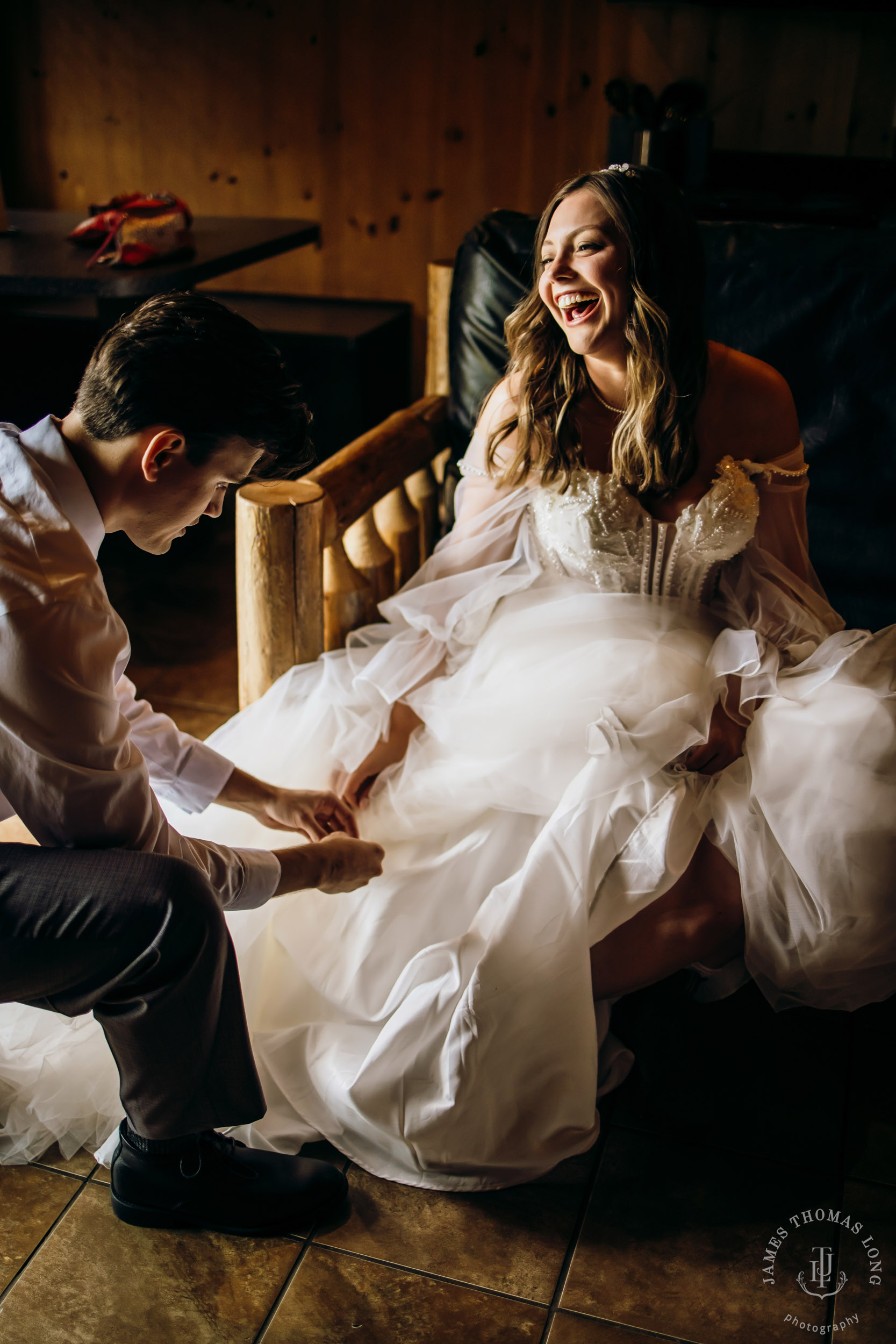 Washington Coast elopement by Seattle adventure elopement photographer James Thomas Long Photography