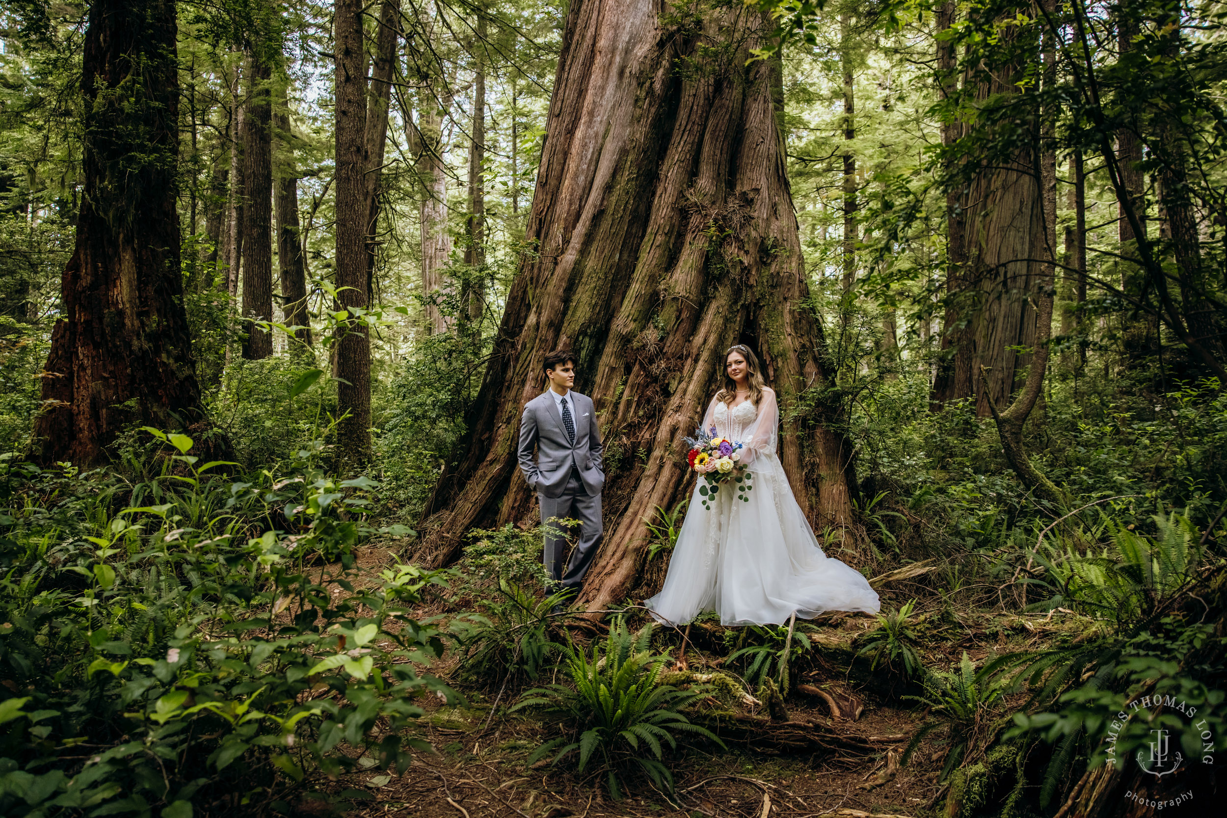 Washington Coast elopement by Seattle adventure elopement photographer James Thomas Long Photography