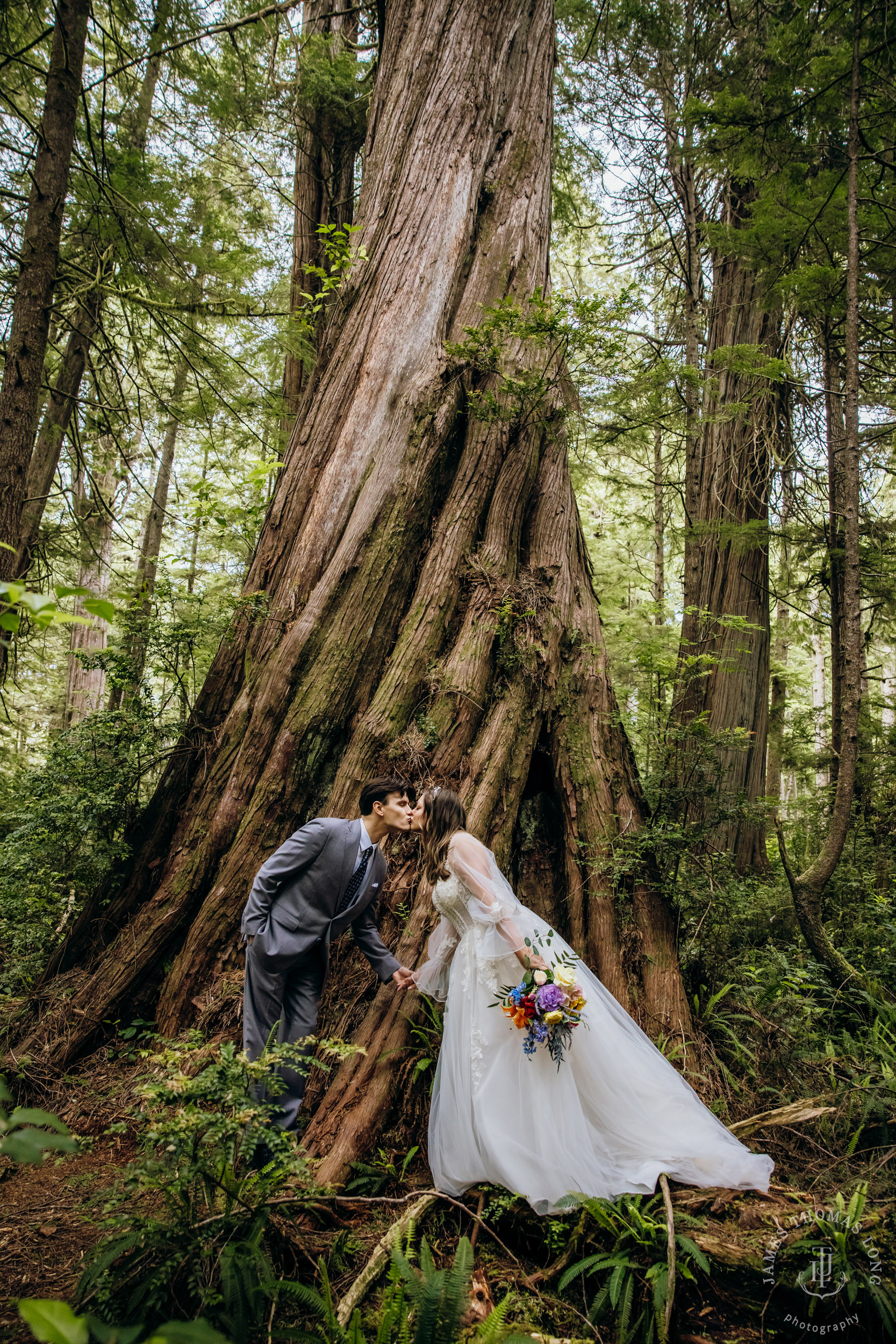 Washington Coast elopement by Seattle adventure elopement photographer James Thomas Long Photography