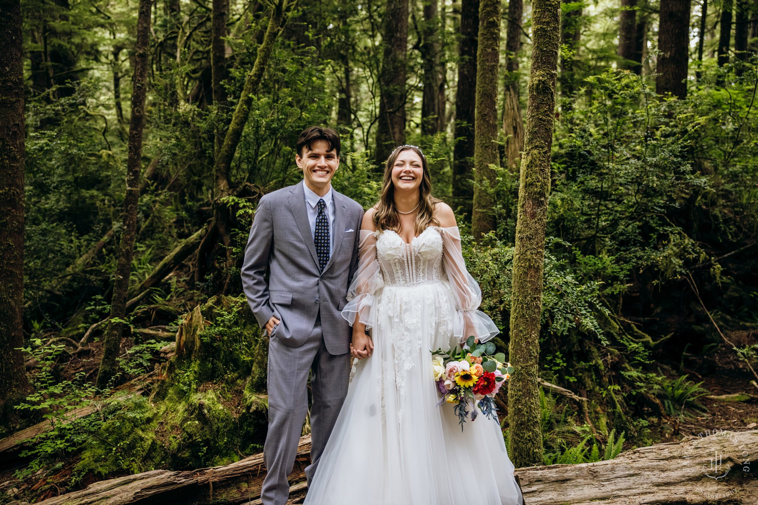 Washington Coast elopement by Seattle adventure elopement photographer James Thomas Long Photography