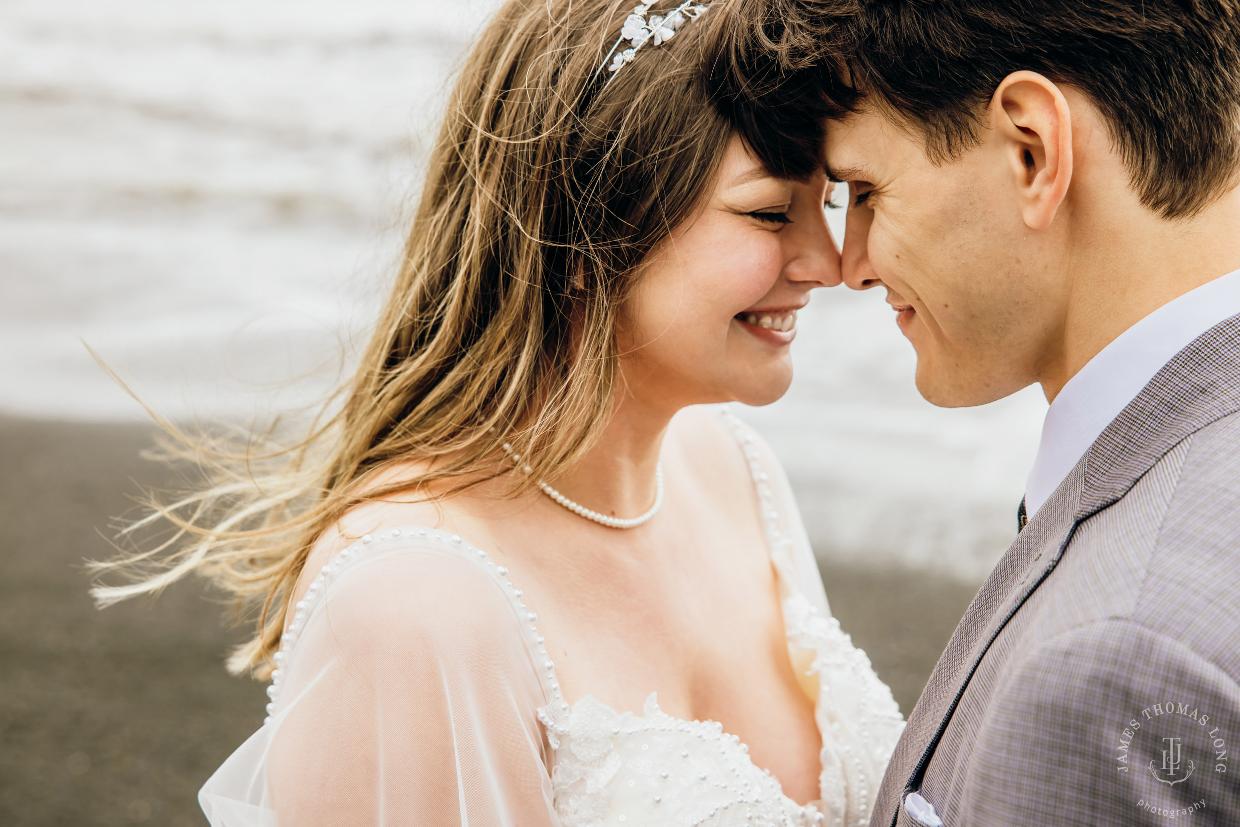 Washington Coast elopement by Seattle adventure elopement photographer James Thomas Long Photography