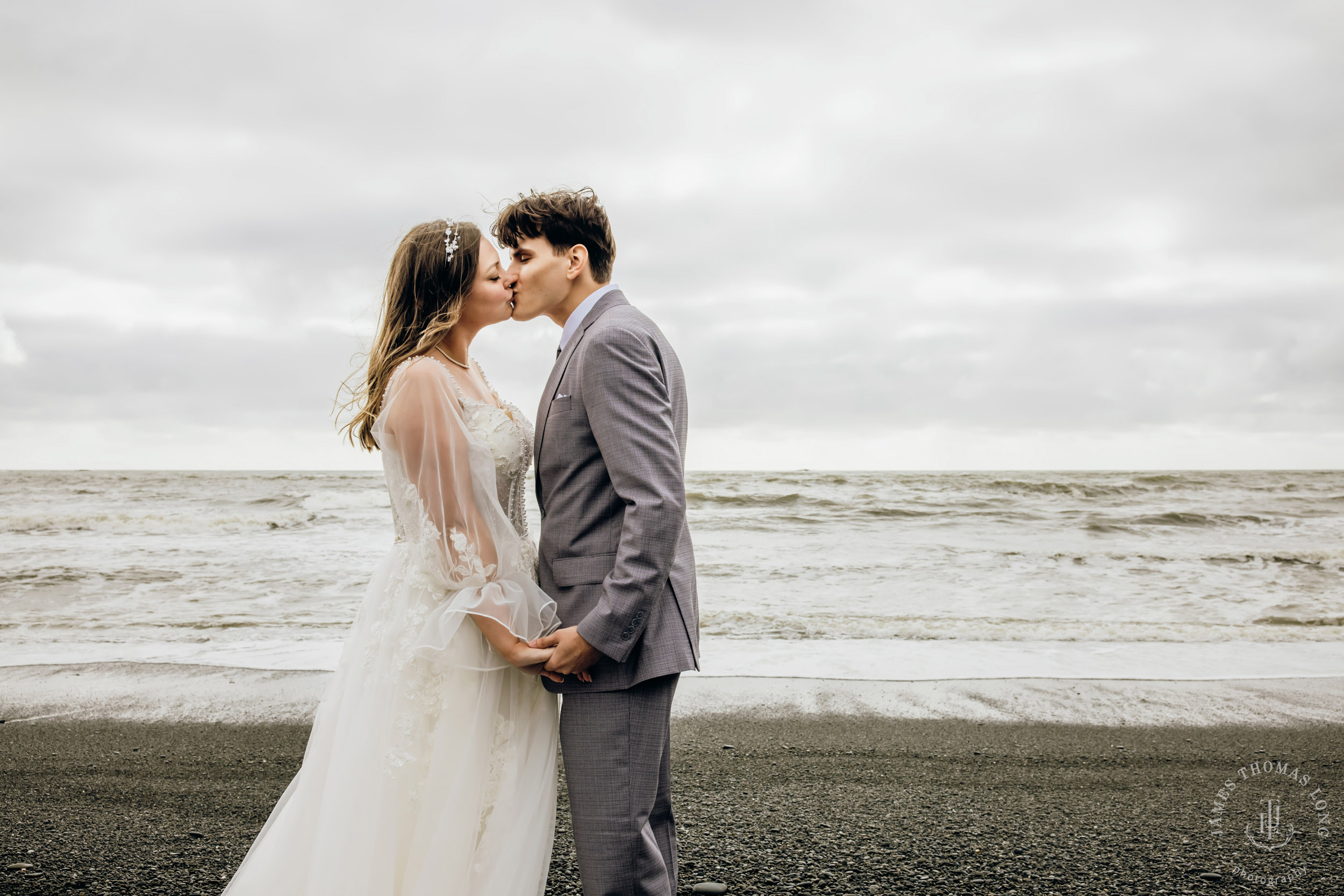 Washington Coast elopement by Seattle adventure elopement photographer James Thomas Long Photography