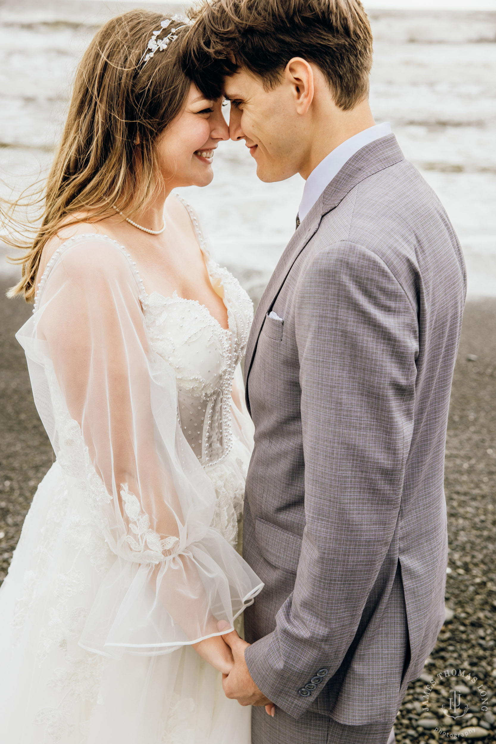 Washington Coast elopement by Seattle adventure elopement photographer James Thomas Long Photography