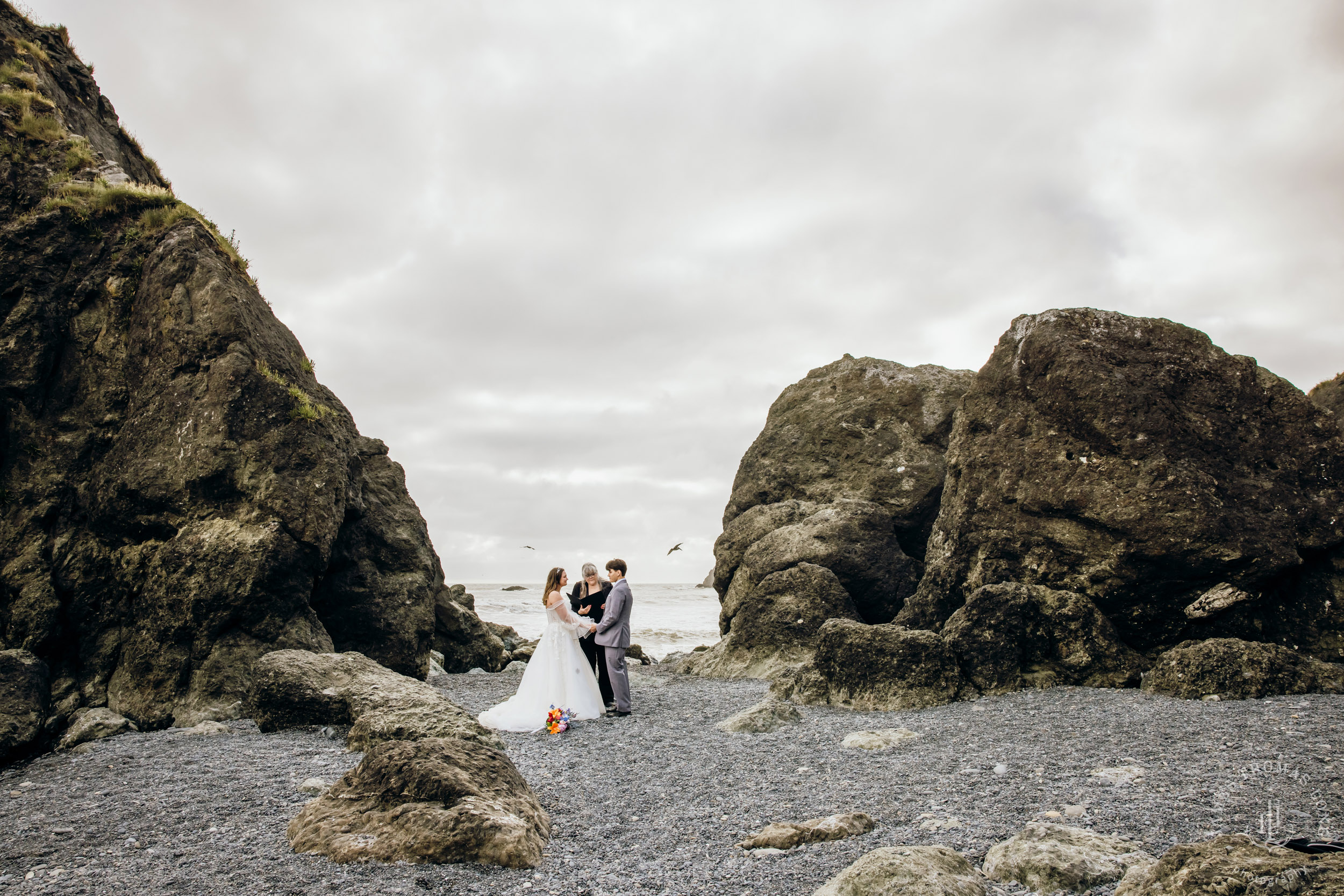 Washington Coast elopement by Seattle adventure elopement photographer James Thomas Long Photography
