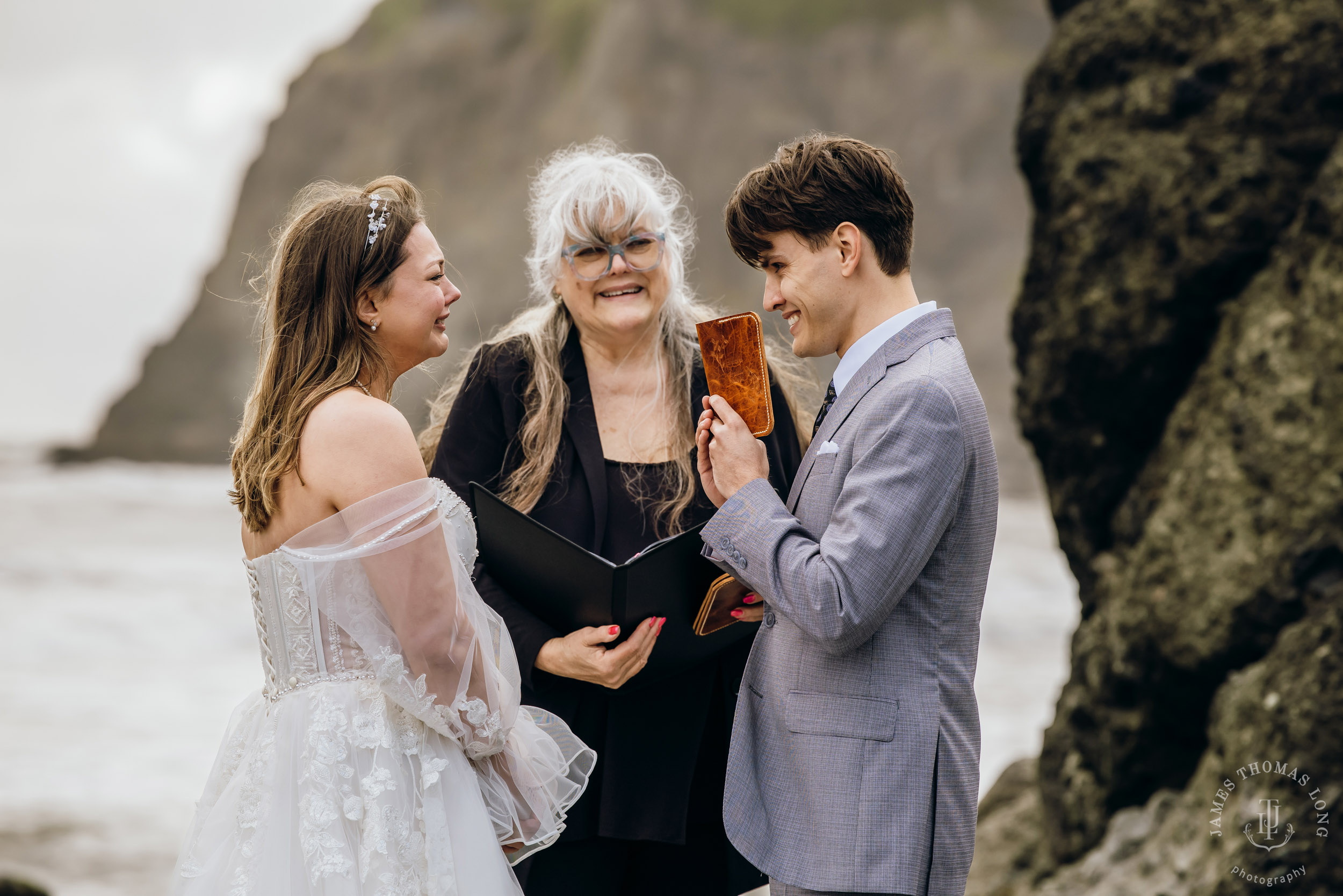 Washington Coast elopement by Seattle adventure elopement photographer James Thomas Long Photography
