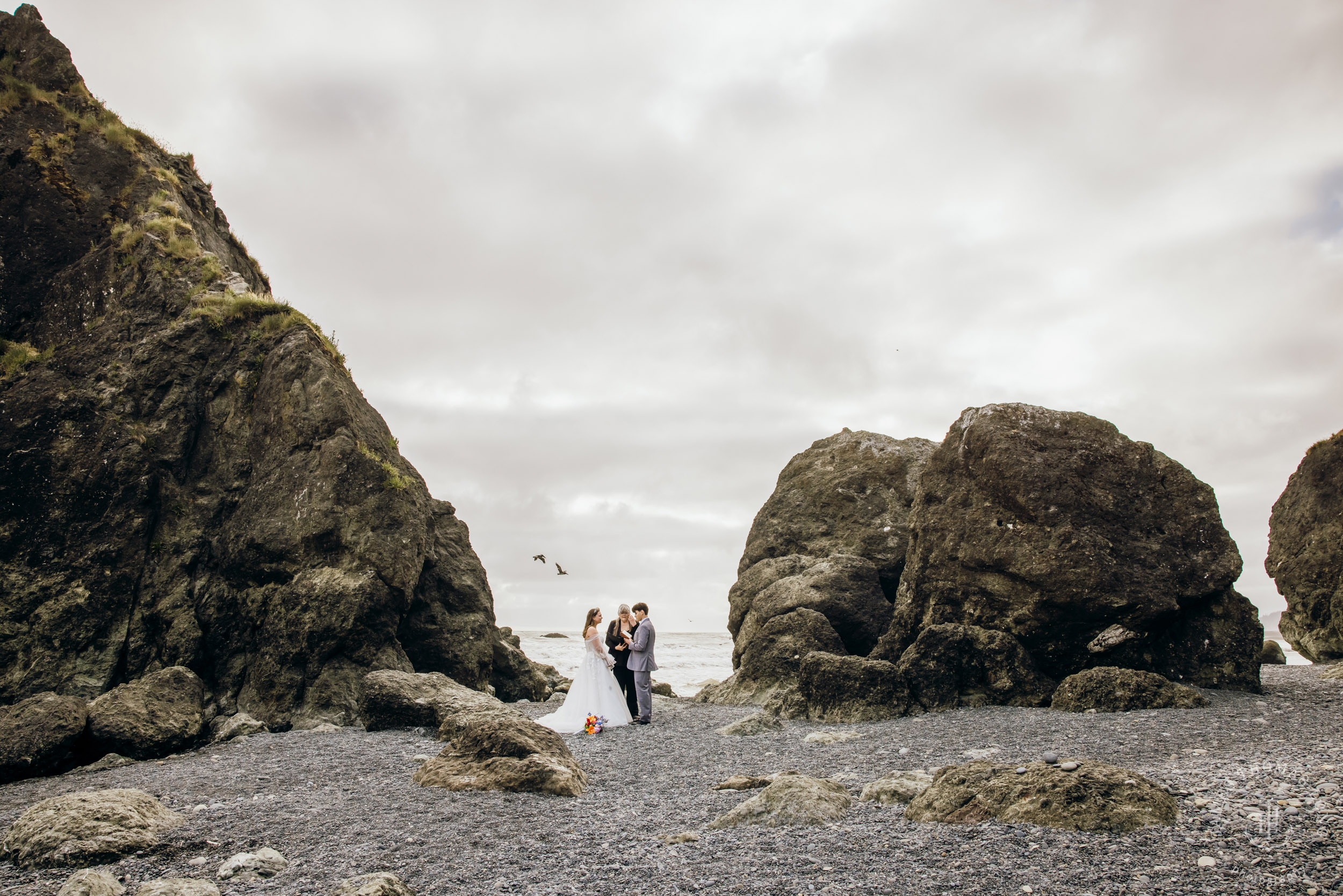 Washington Coast elopement by Seattle adventure elopement photographer James Thomas Long Photography