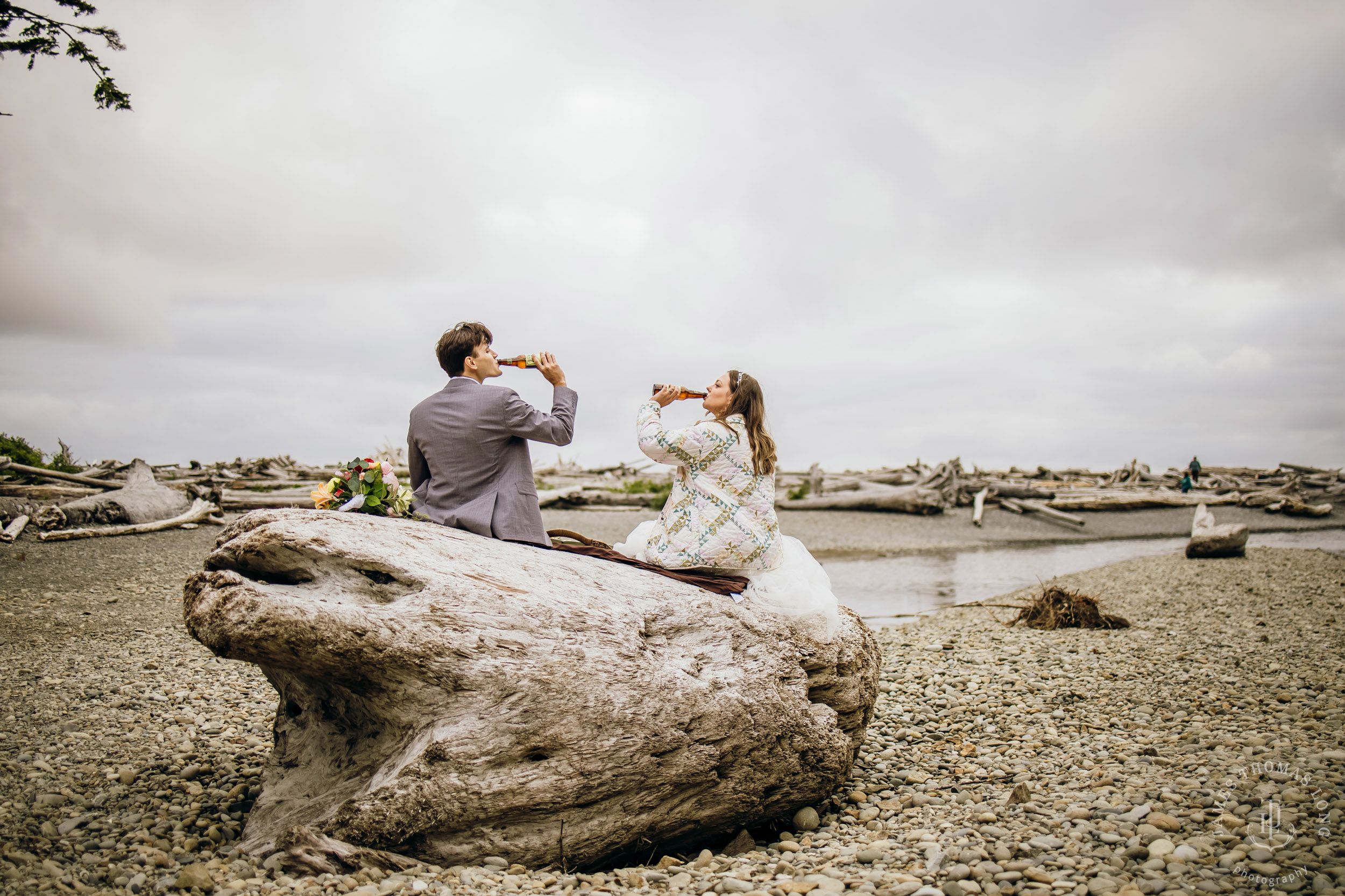 Washington Coast elopement by Seattle adventure elopement photographer James Thomas Long Photography