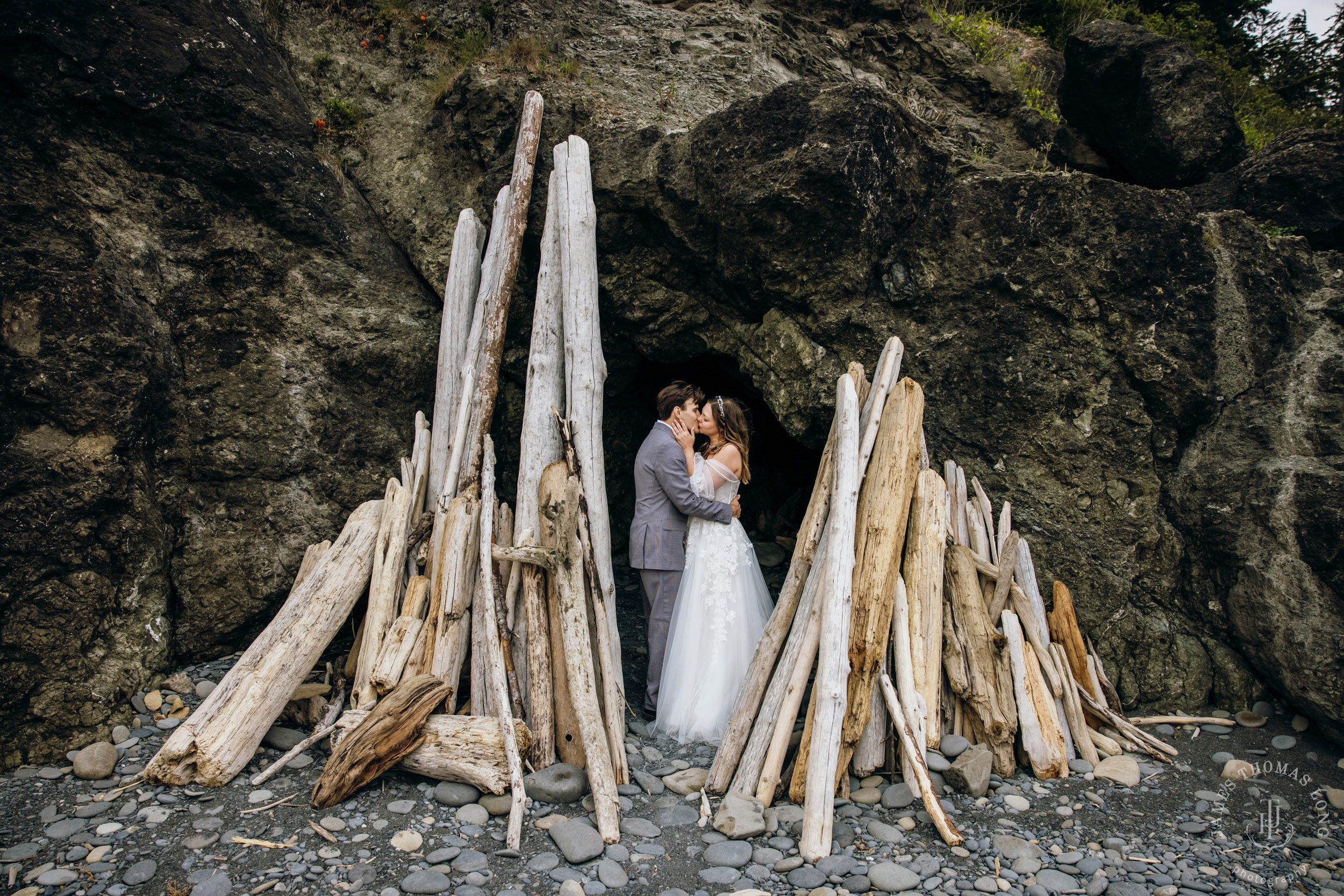 Washington Coast elopement by Seattle adventure elopement photographer James Thomas Long Photography