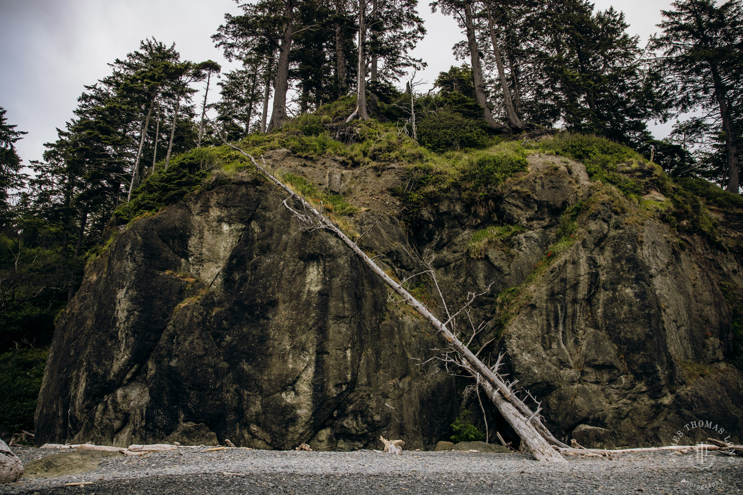 Washington Coast elopement by Seattle adventure elopement photographer James Thomas Long Photography